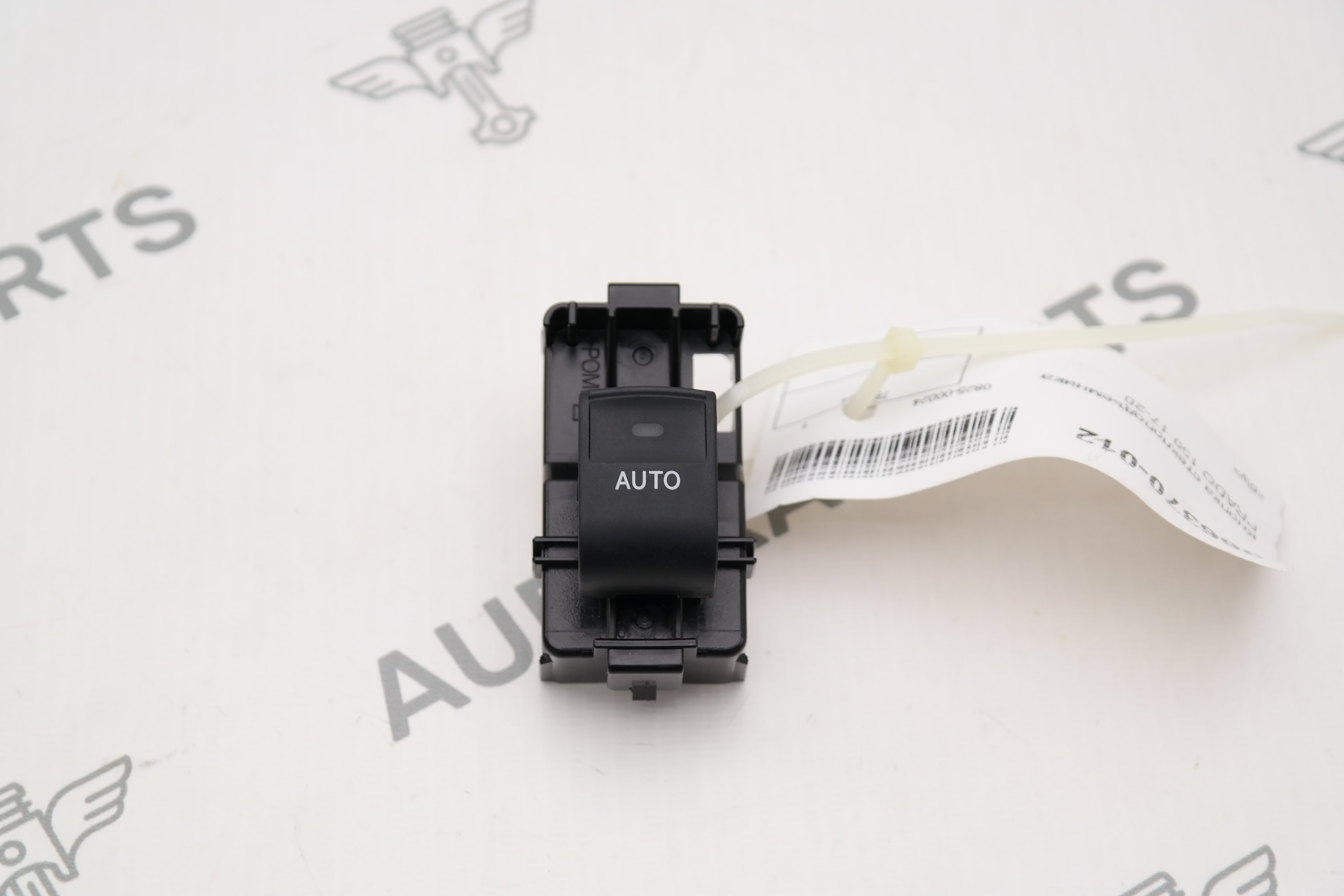 Кнопка стеклоподъемника Toyota Land Cruiser Prado 1GDFTV 