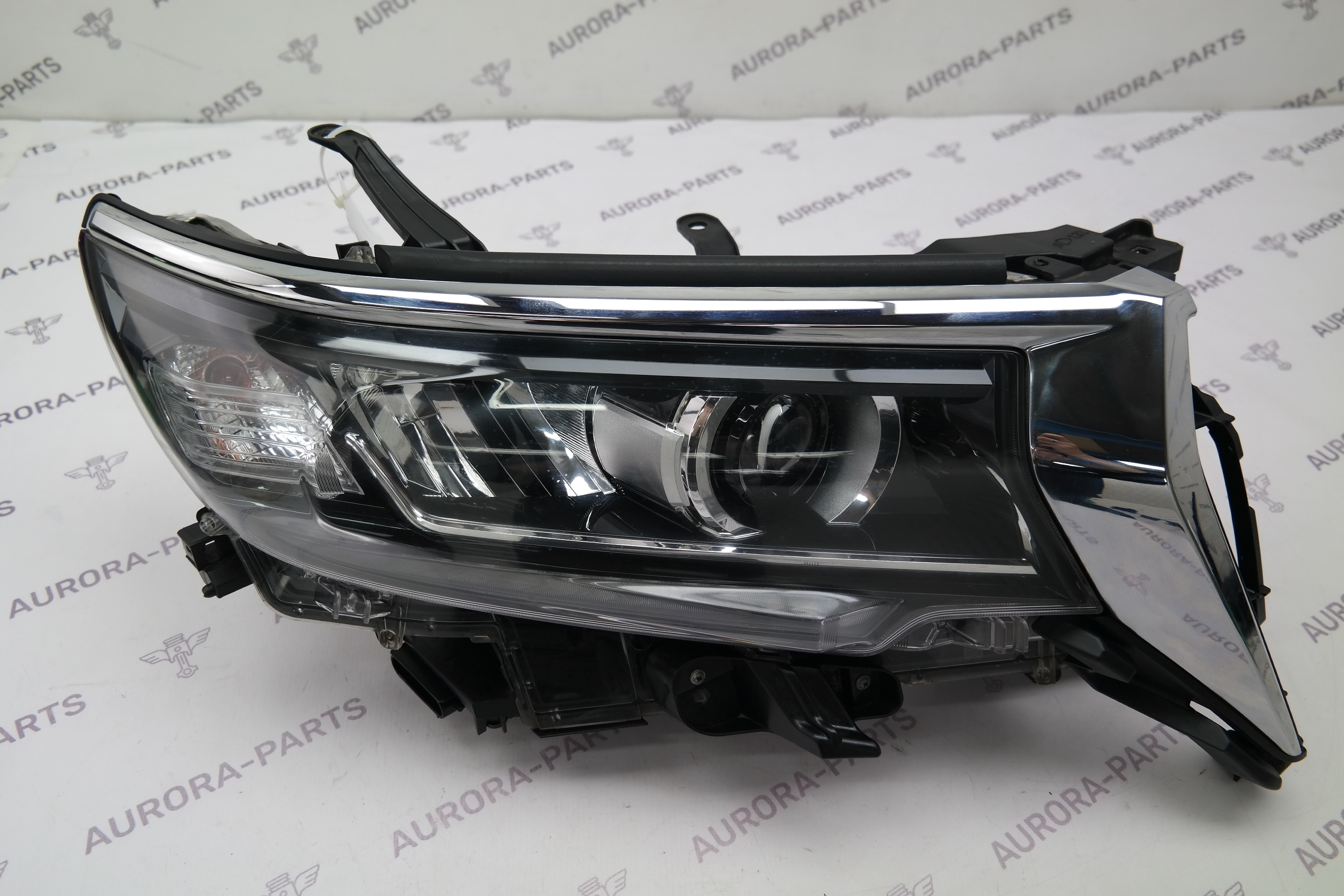 Фара светодиодная в сборе RH Toyota Land Cruiser Prado 1GDFTV