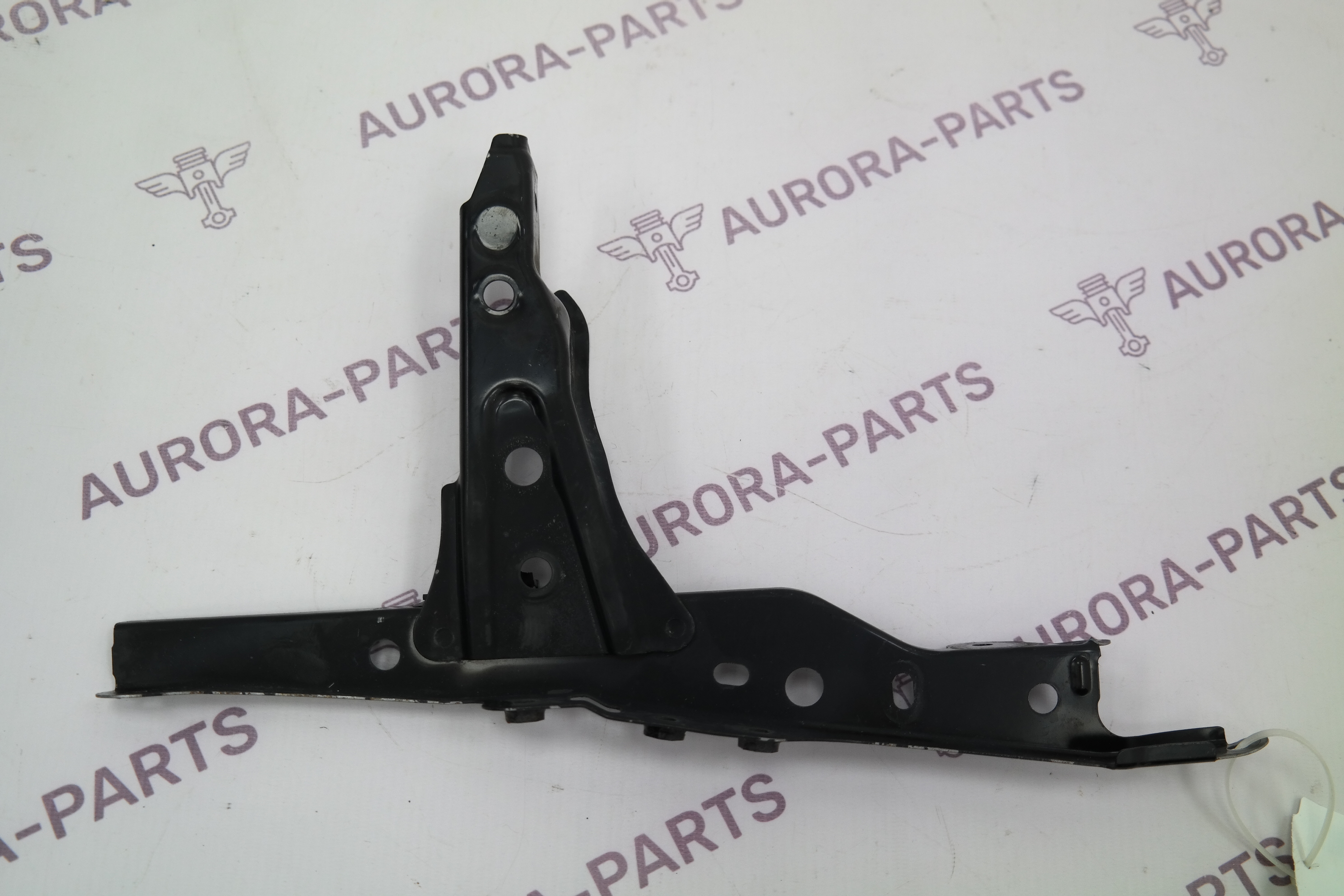 Кронштейн замка капота Toyota Land Cruiser Prado 1GDFTV