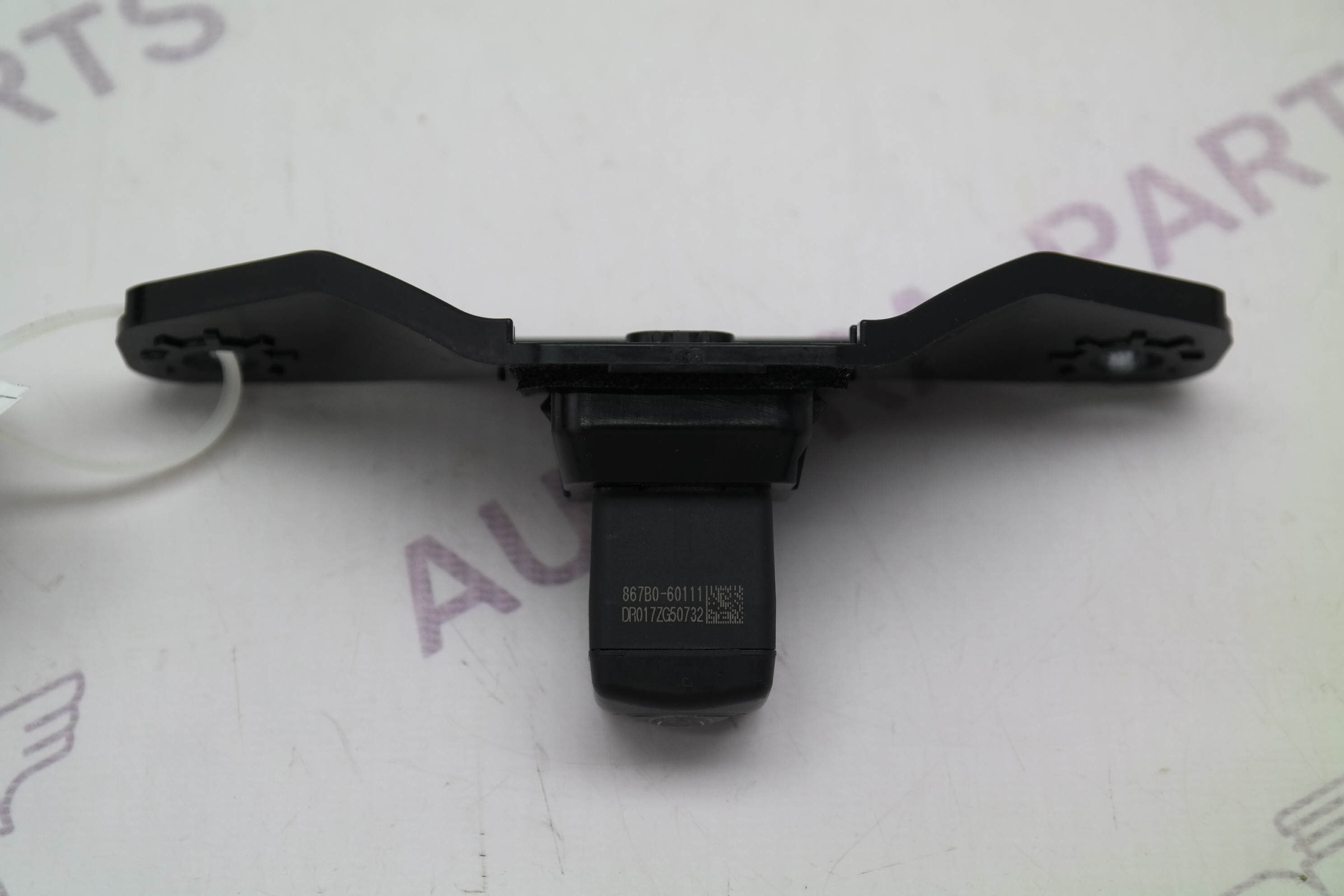 Камера заднего вида в крышку багажника Toyota Land Cruiser Prado 1GDFTV