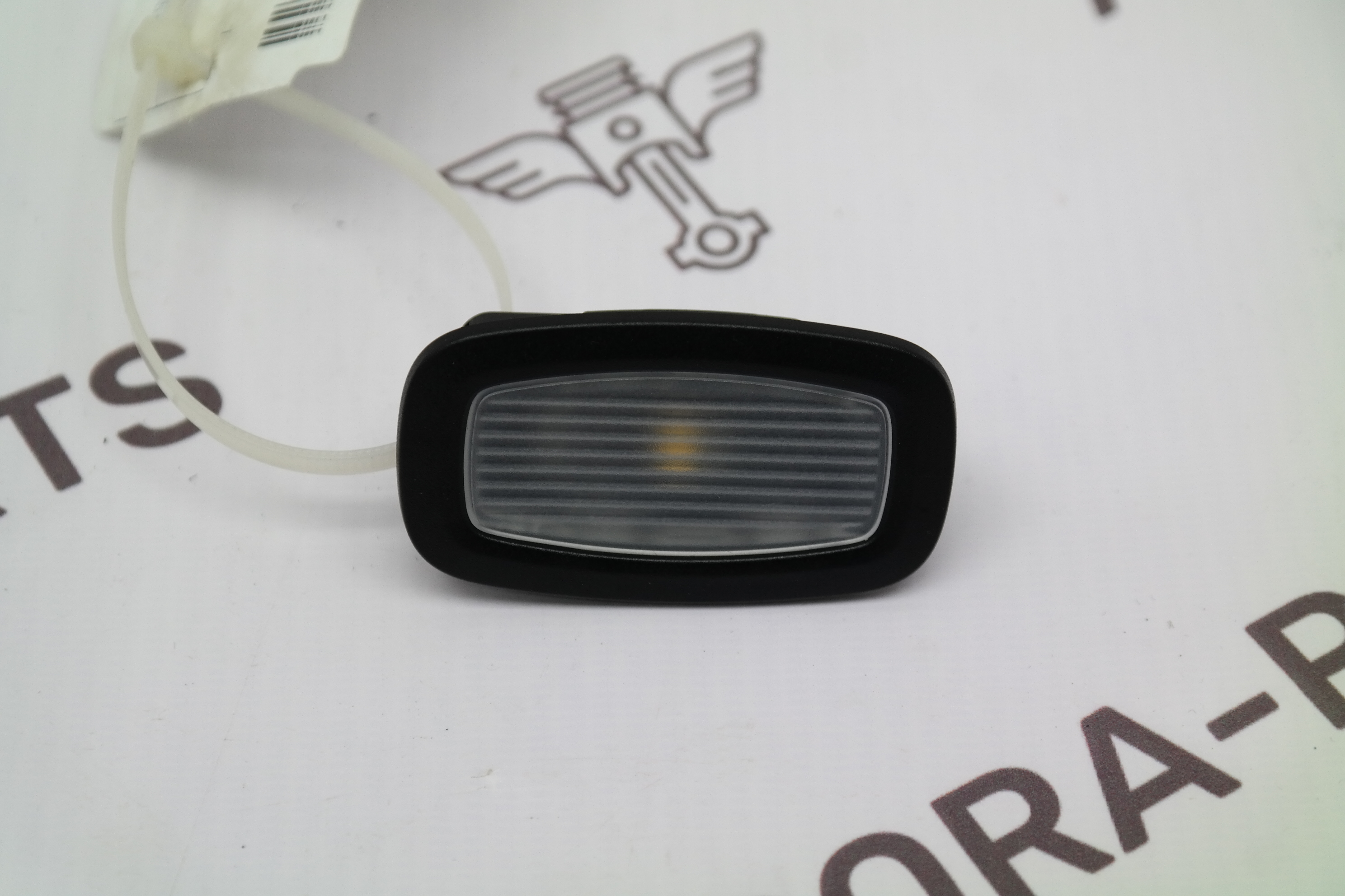 Плафон освещения салона Mercedes S-Klasse