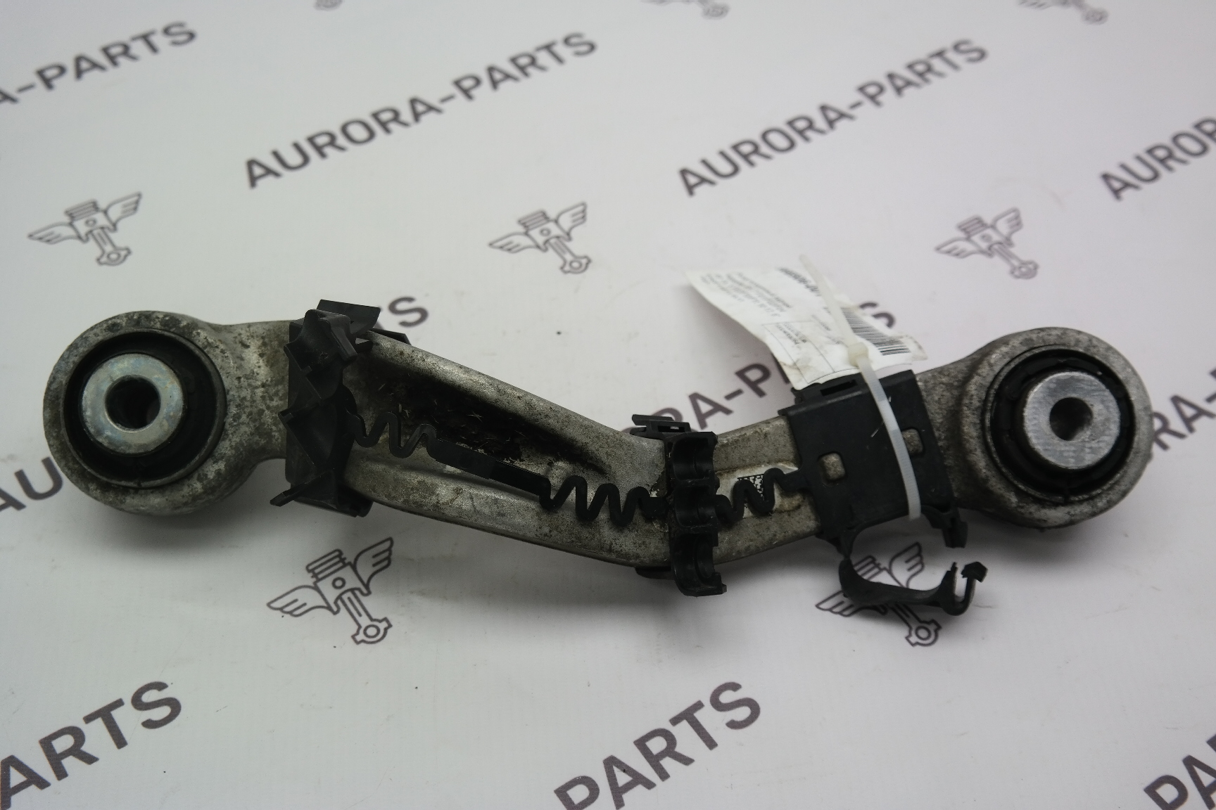 Рычаг поперечный задней подвески RH BMW 7-Series