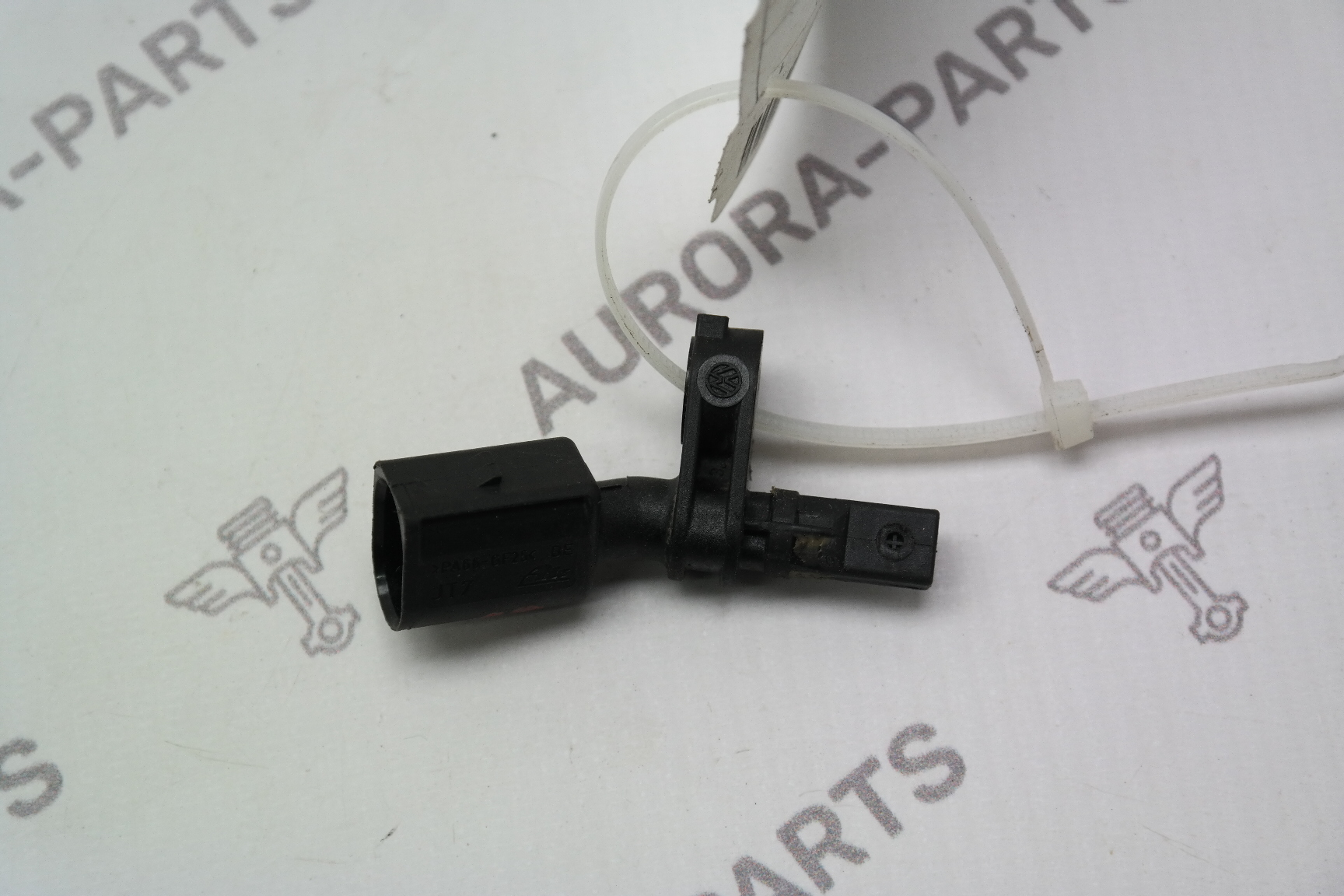 Датчик ABS переднего колеса LH VW Tiguan