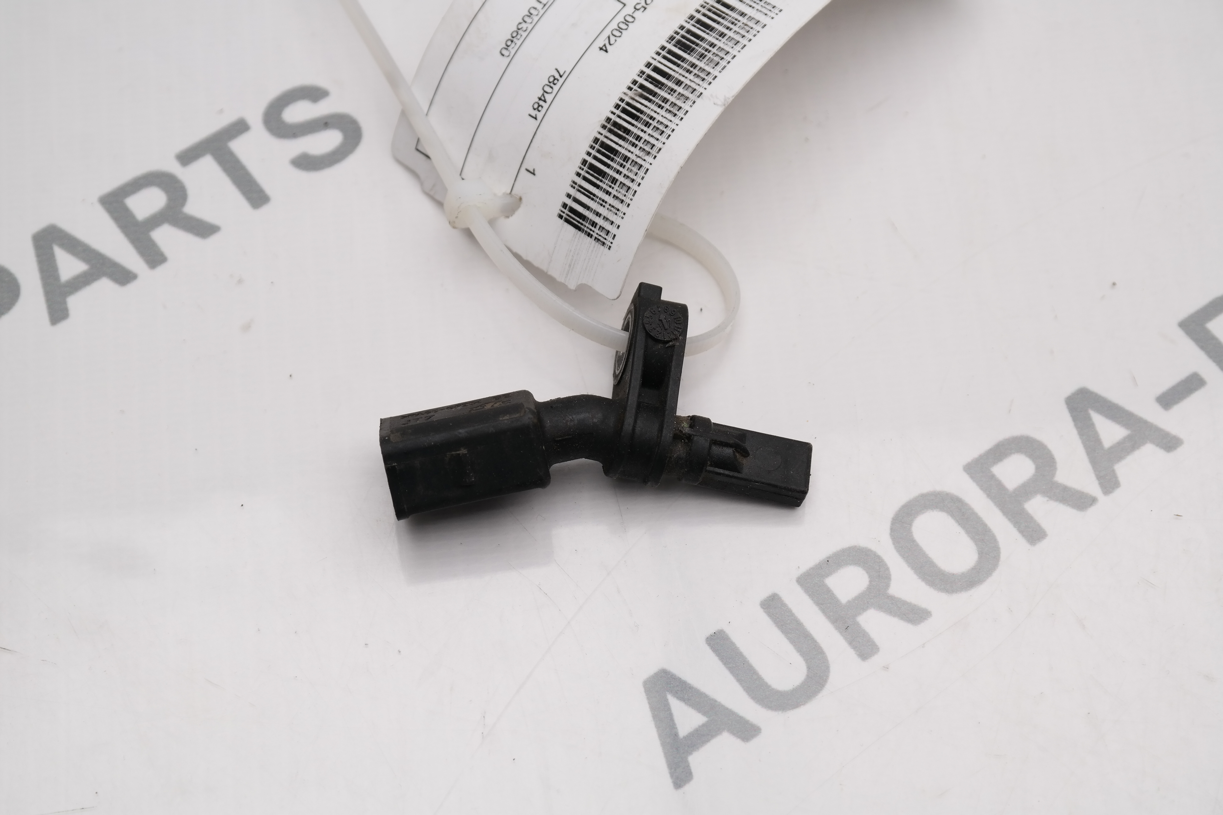 Датчик ABS переднего колеса RH VW Tiguan