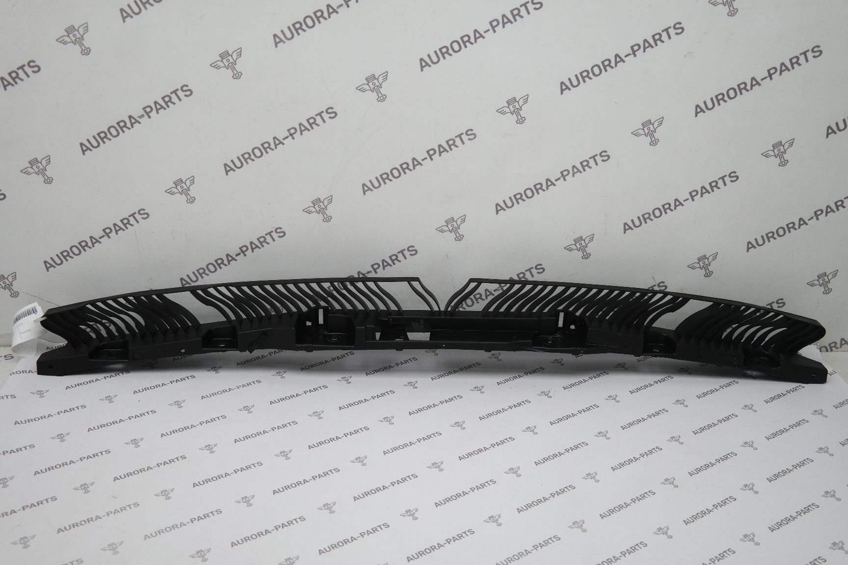 Кронштейн заднего бампера центральный VW Tiguan