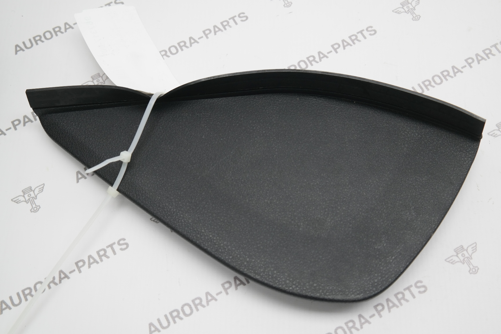 Накладка торпеды LH BMW 7-Series