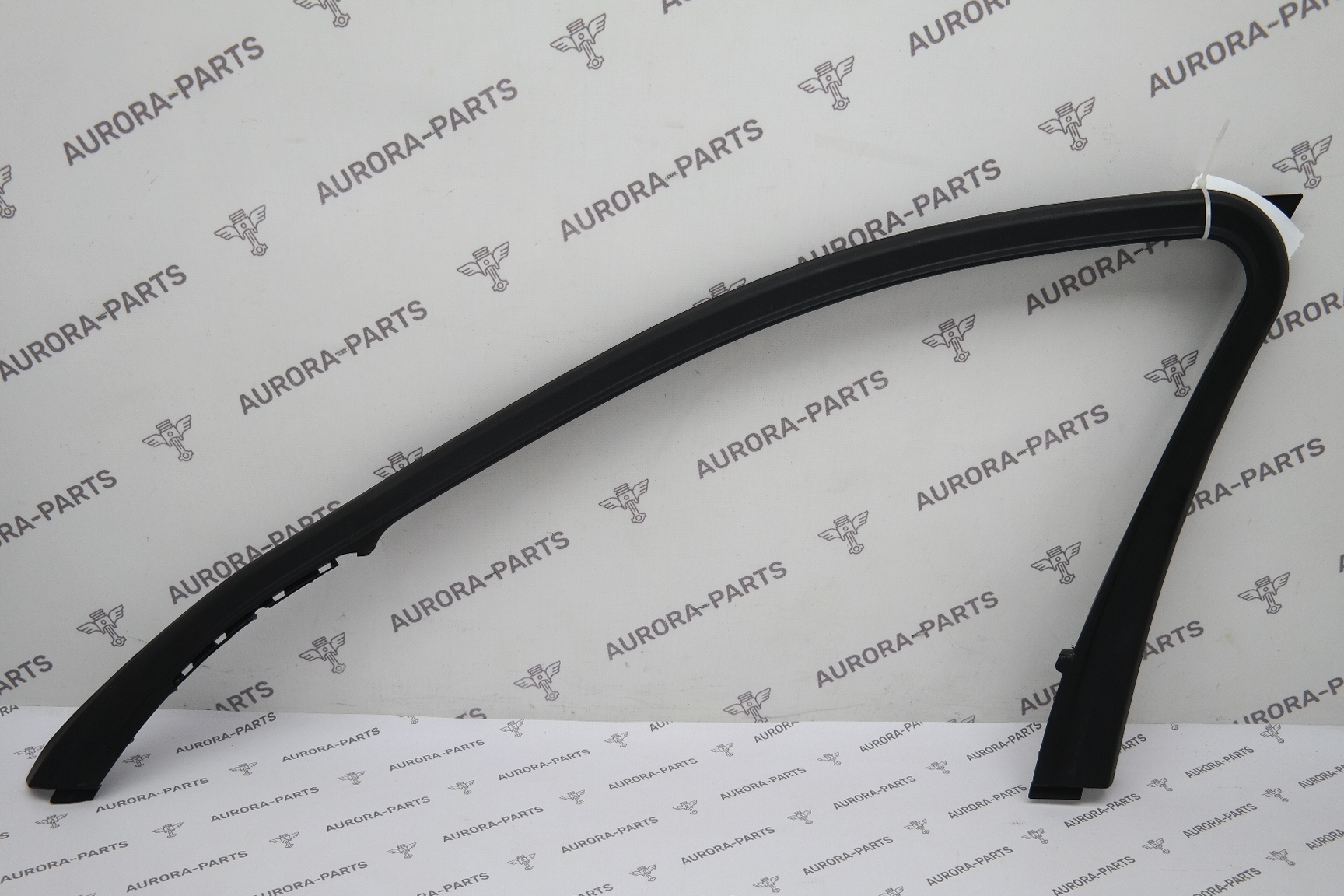 Накладка рамы окна передней двери внутренняя RH BMW 7-Series