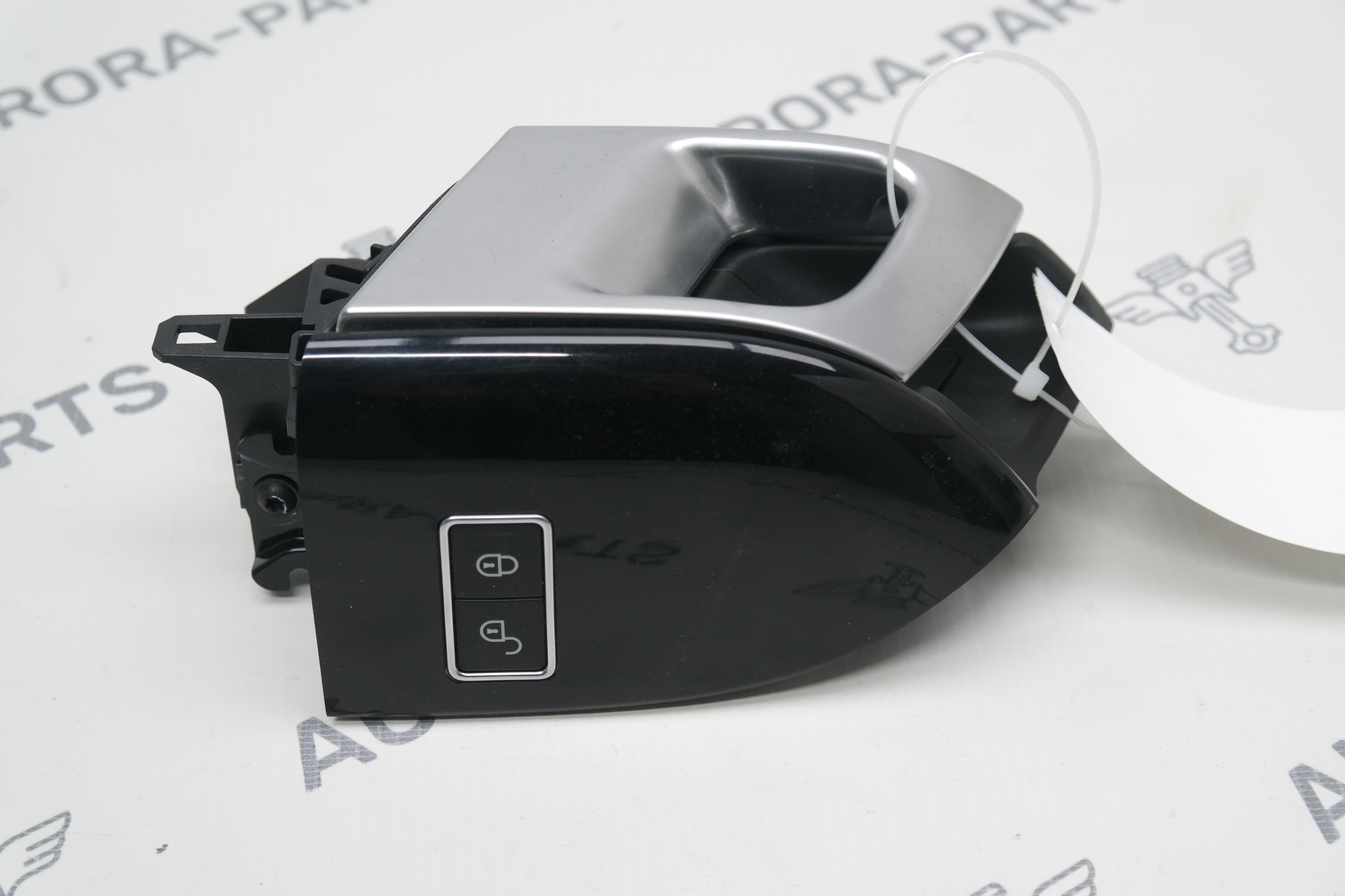 Ручка задней двери внутренняя RH Land Rover Range Rover Sport