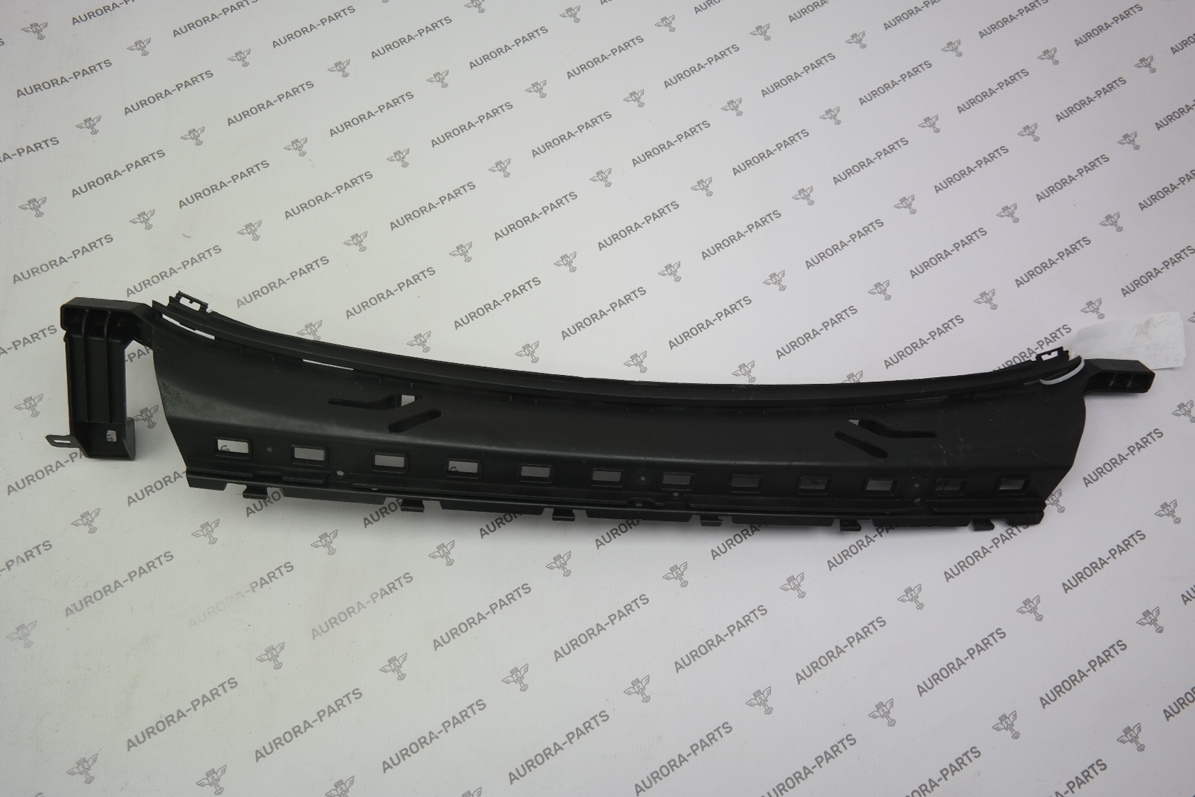 Кронштейн заднего бампера центральный Mercedes E-Klasse