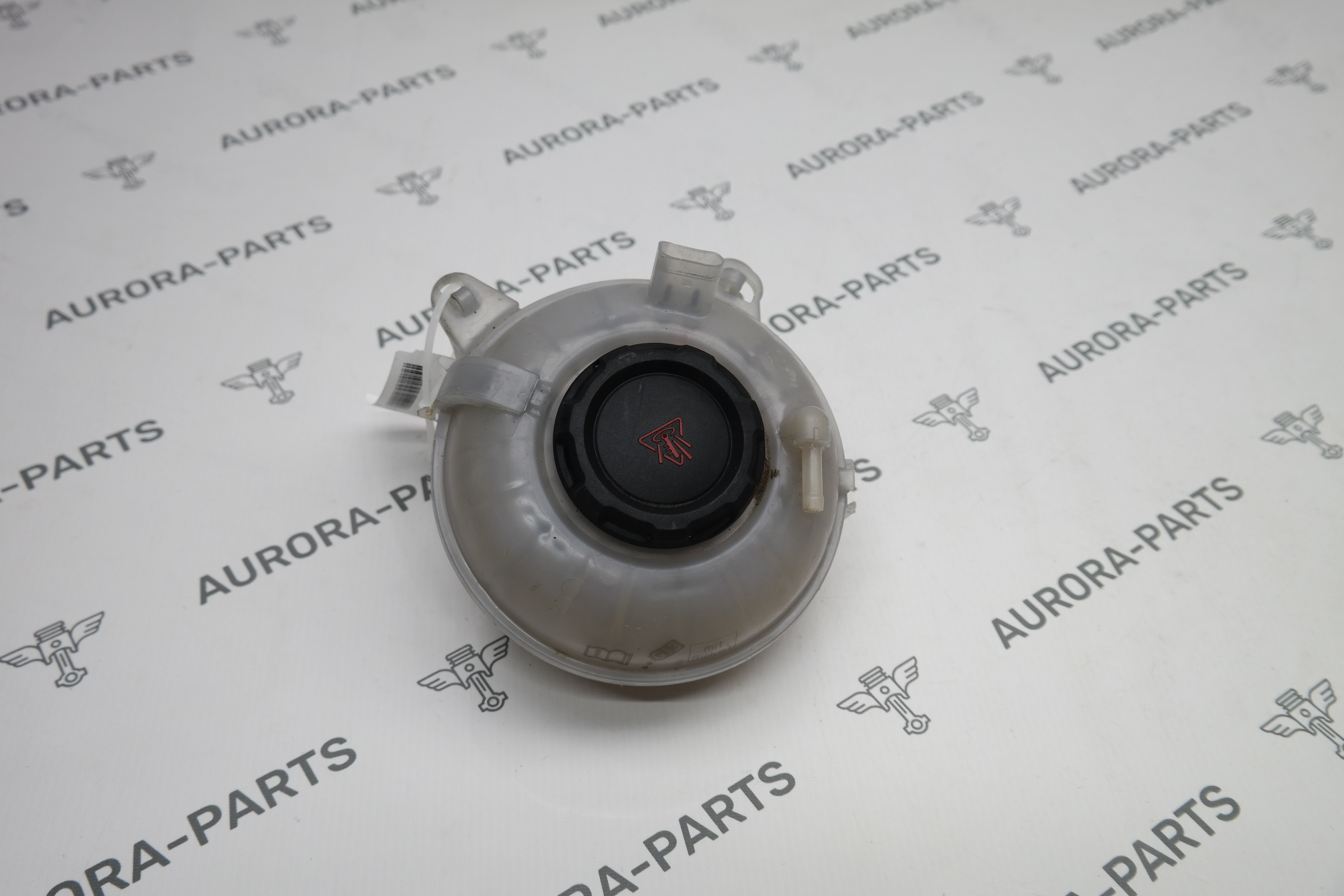 Бачок расширительный VW Tiguan