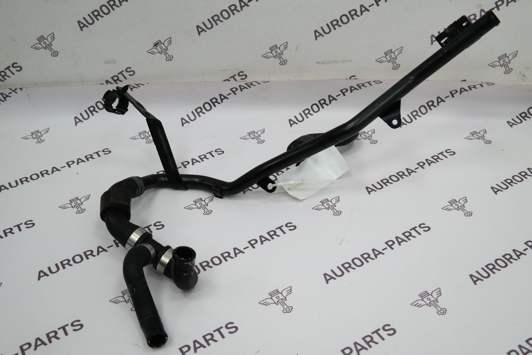 Трубка системы охлаждения VW Tiguan