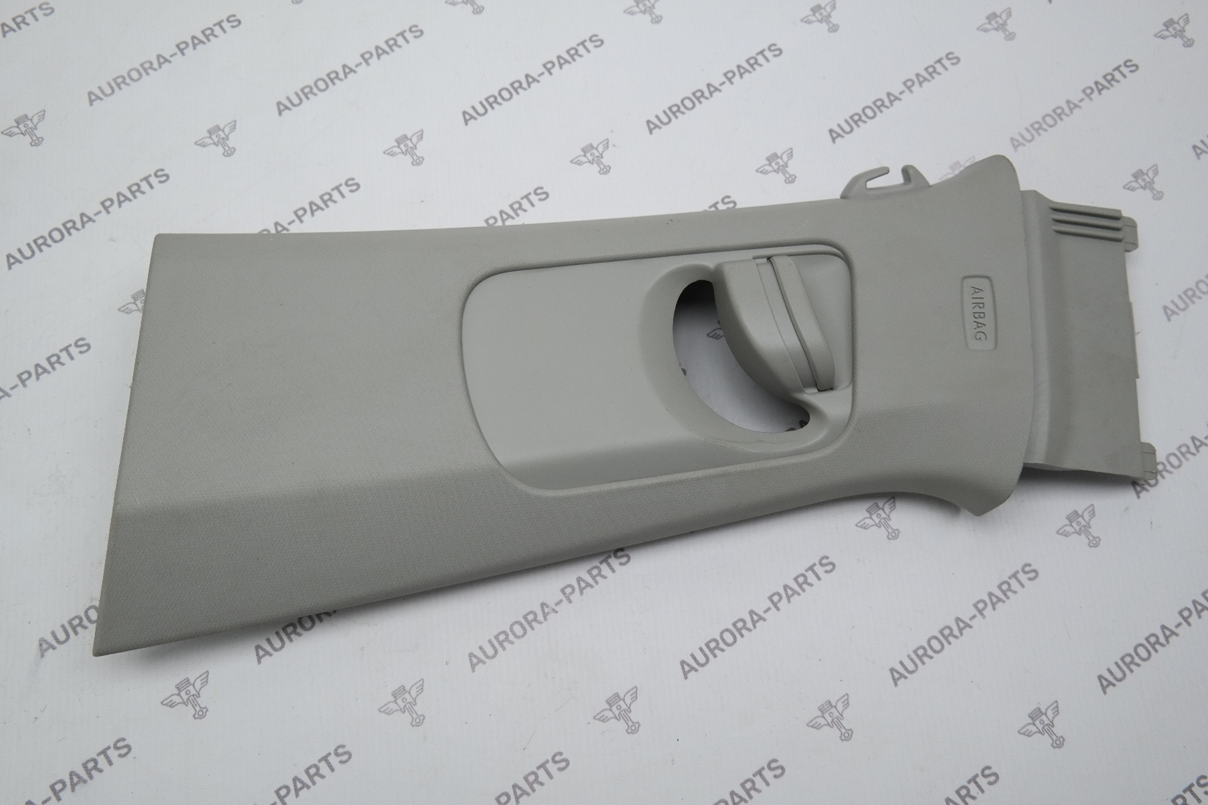 Обшивка стойки B верхняя LH VW Tiguan