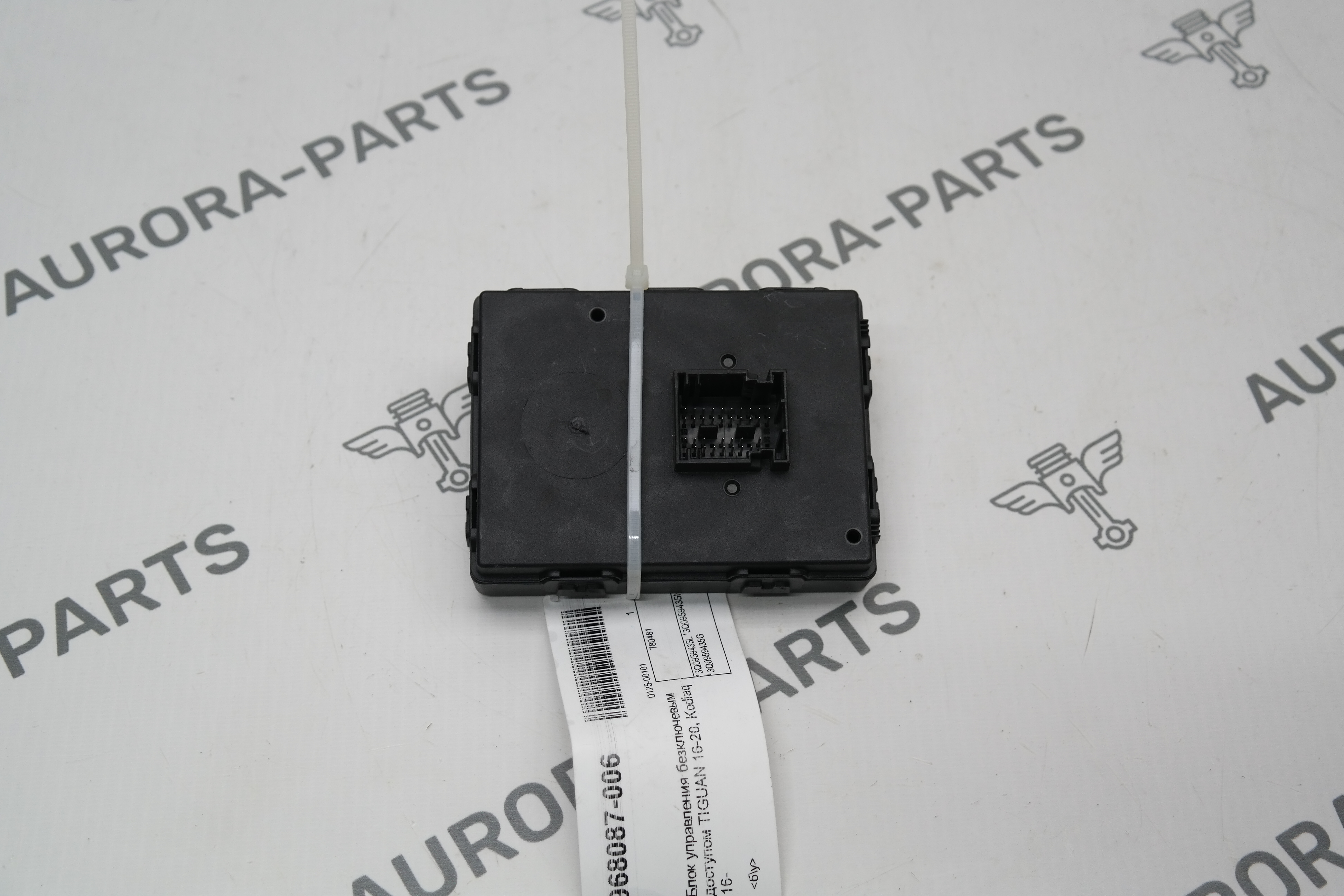 Блок управления бесключевым доступом VW Tiguan