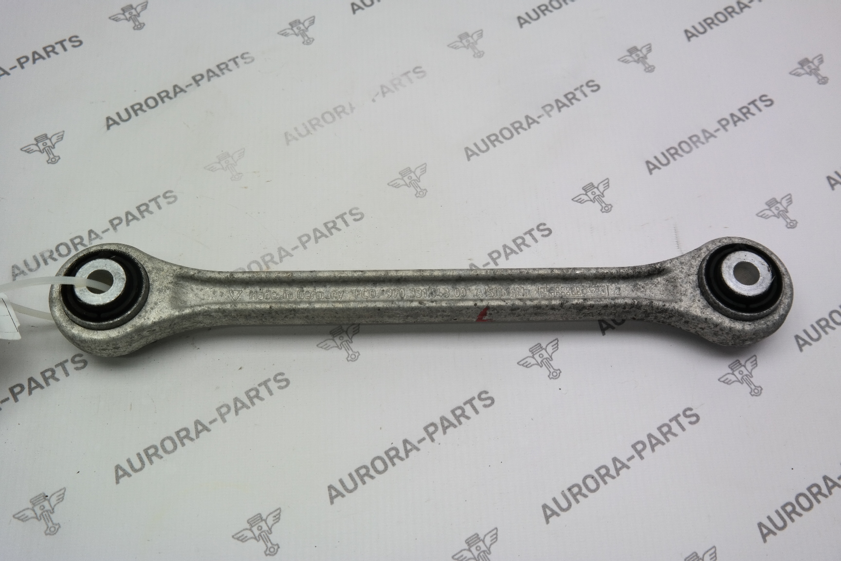 Рычаг поперечный задней подвески наружний LH=RH Porsche Panamera