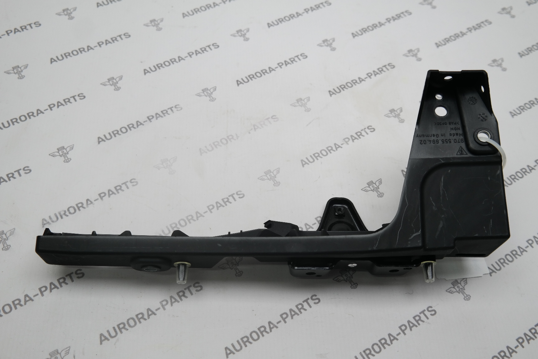 Кронштейн колесной арки RH Porsche Panamera