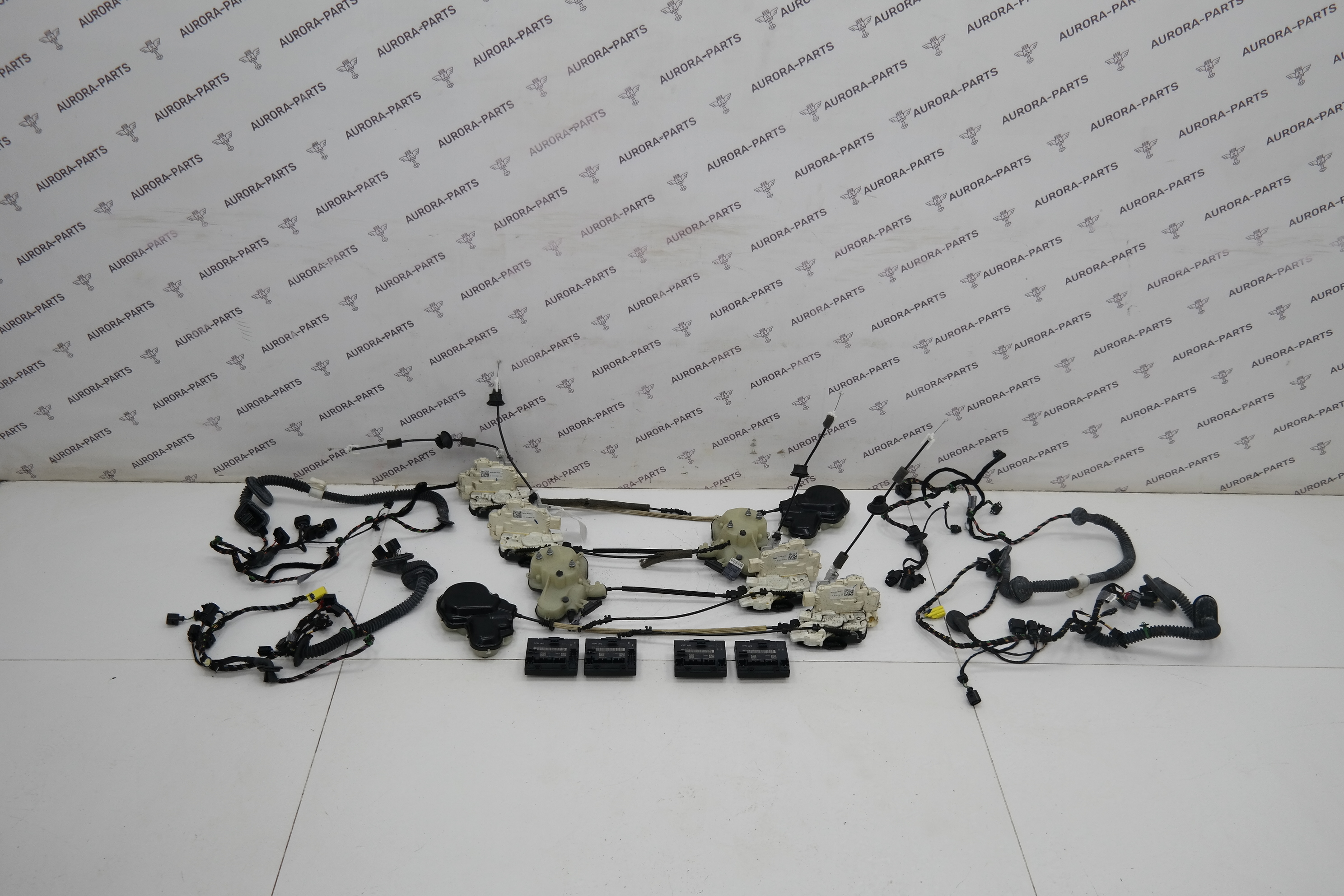 Комплект замков и доводчиков Porsche Panamera