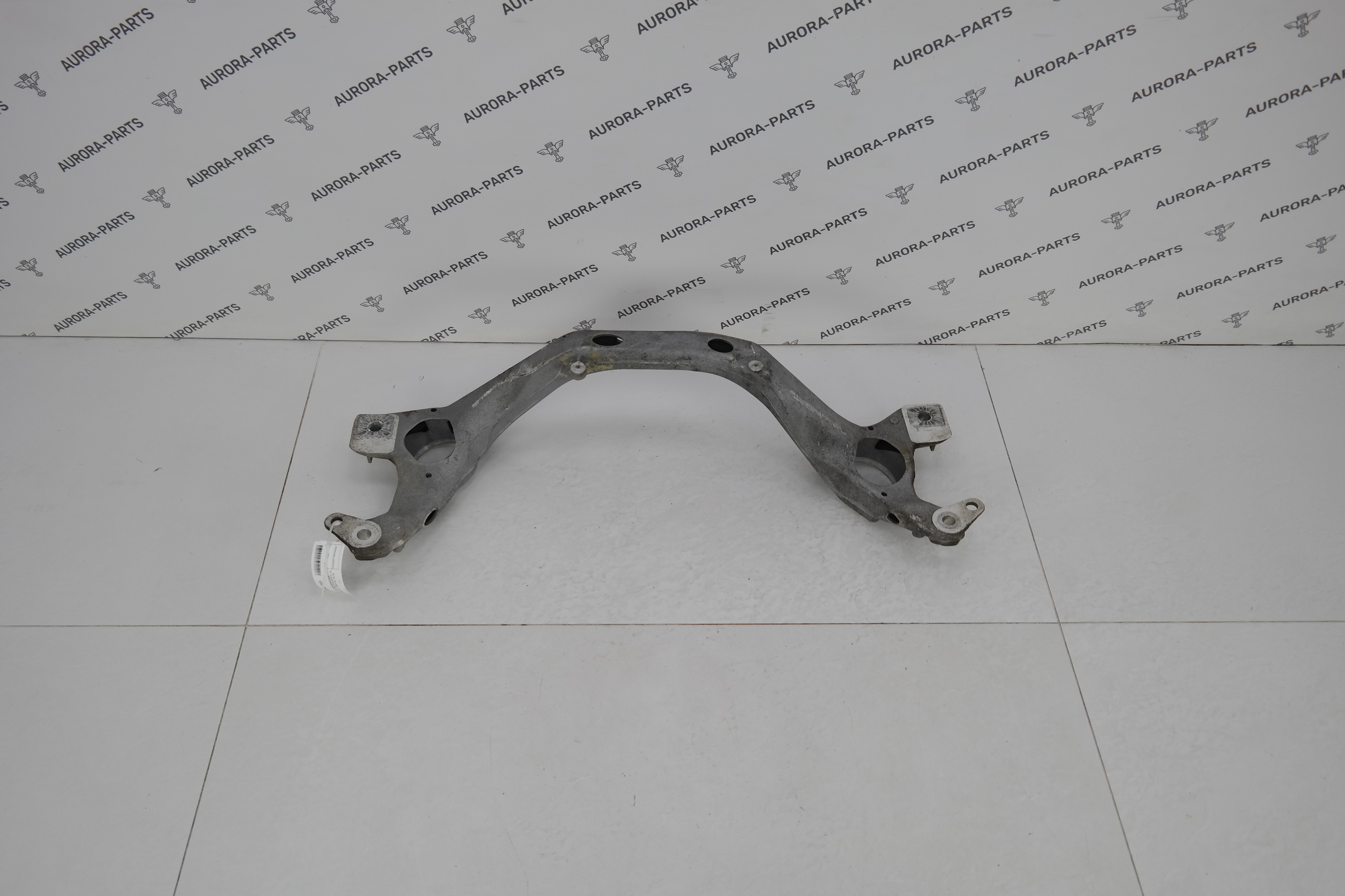 Кронштейн крепления опор двигателя 3.0 TDi Porsche Cayenne