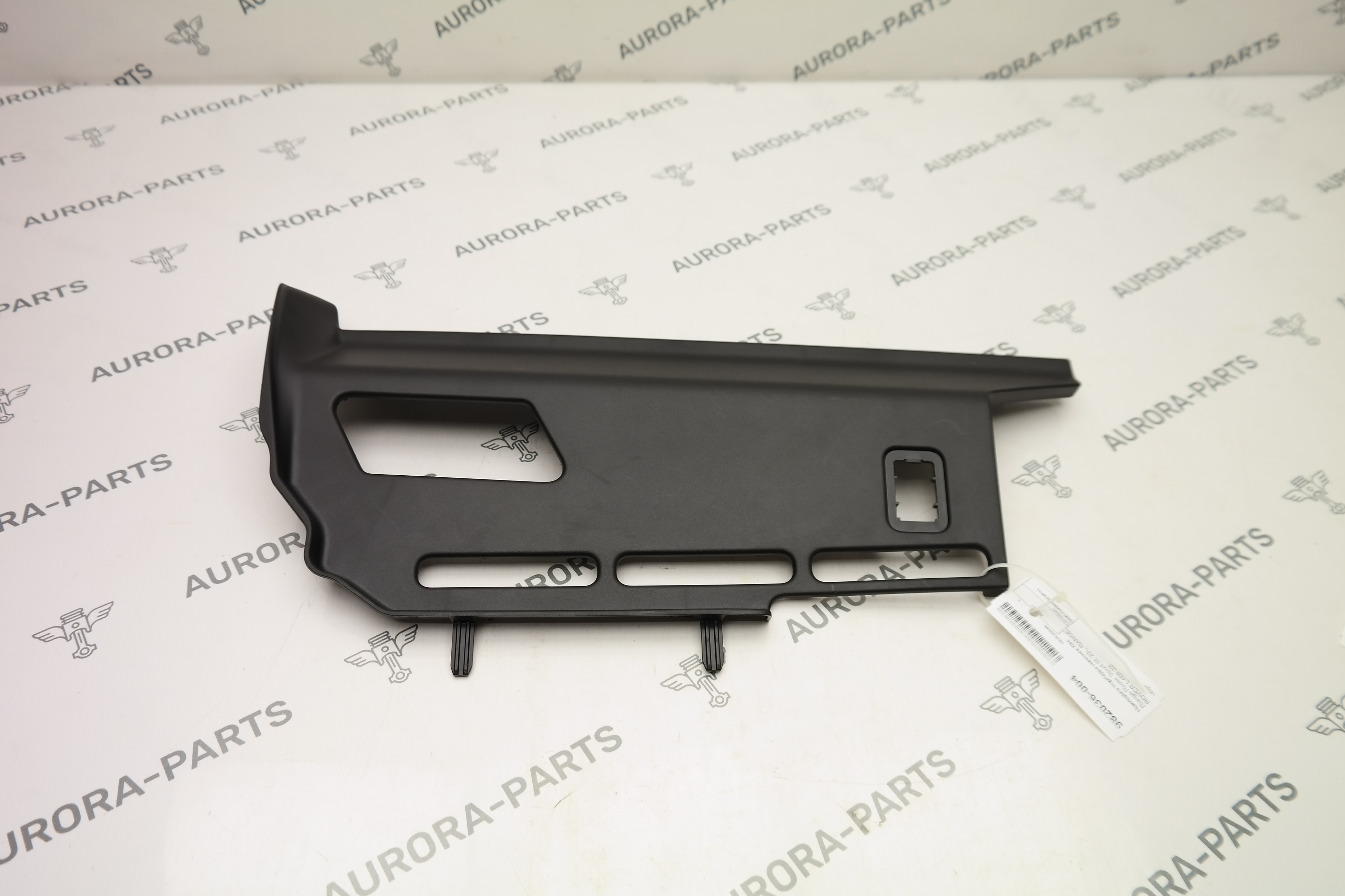 Накладка торпеды нижняя RH Land Rover Range Rover Sport