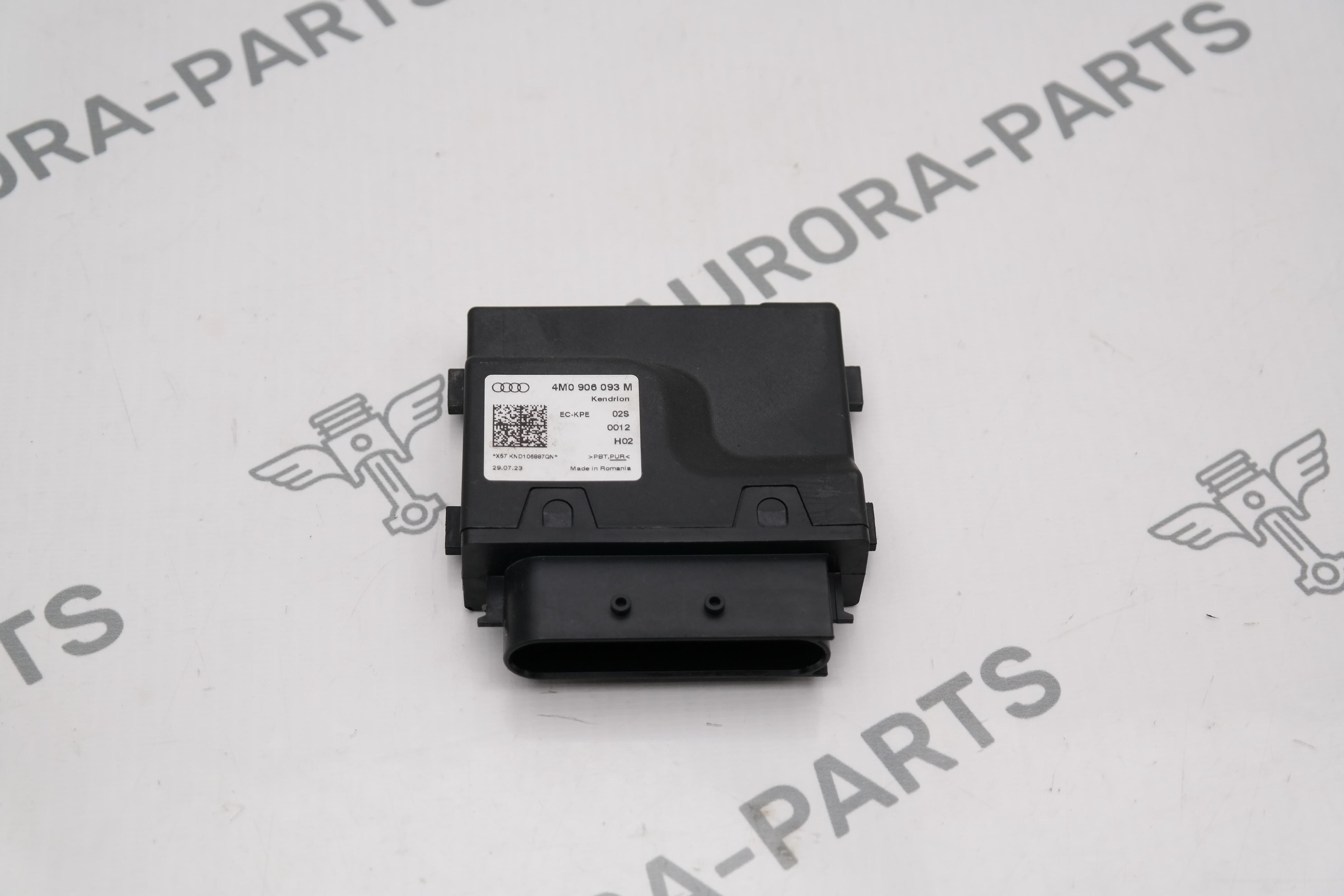 Блок управления топливным насосом Audi Q7