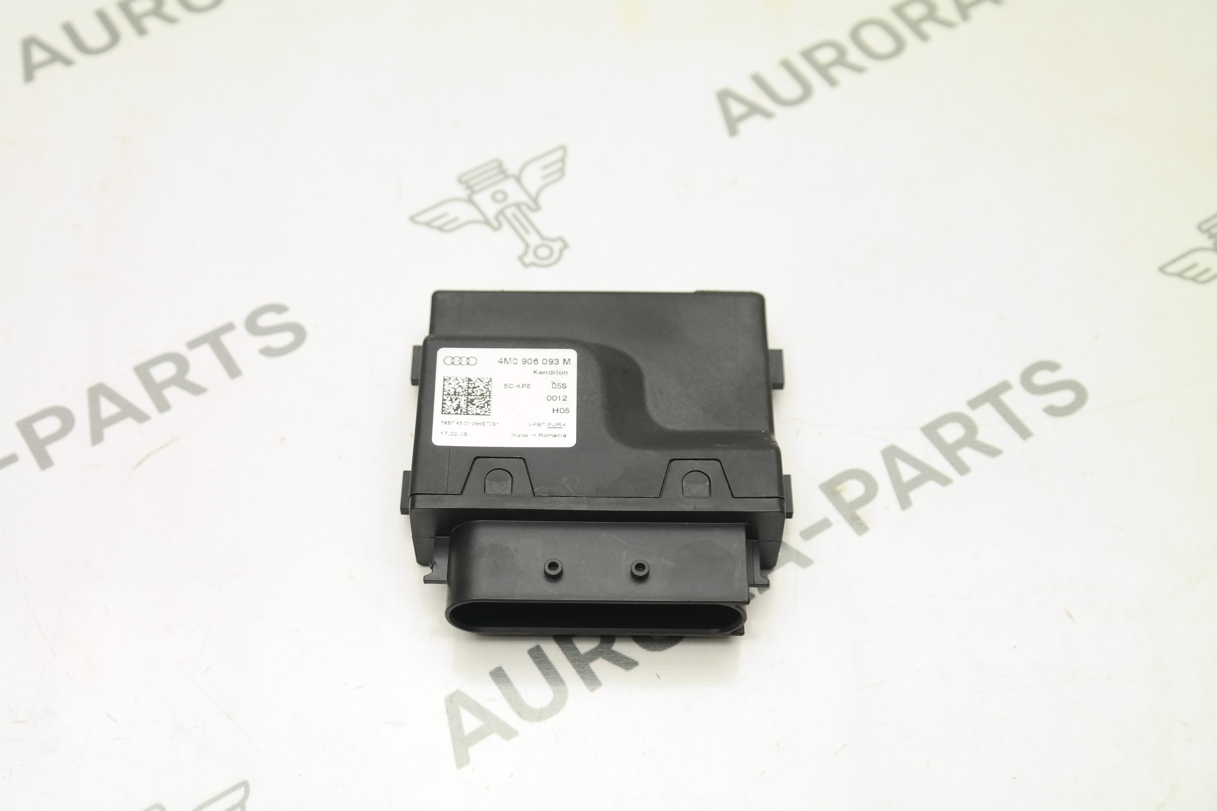 Блок управления топливным насосом Audi Q7