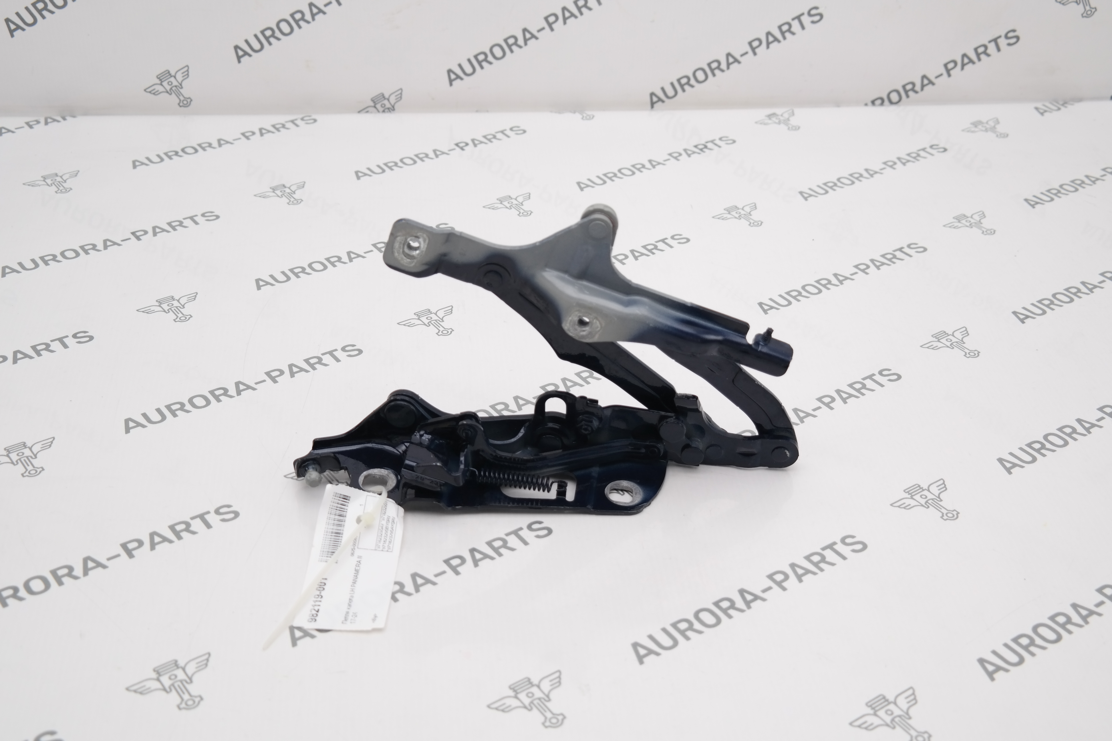 Петля капота LH Porsche Panamera