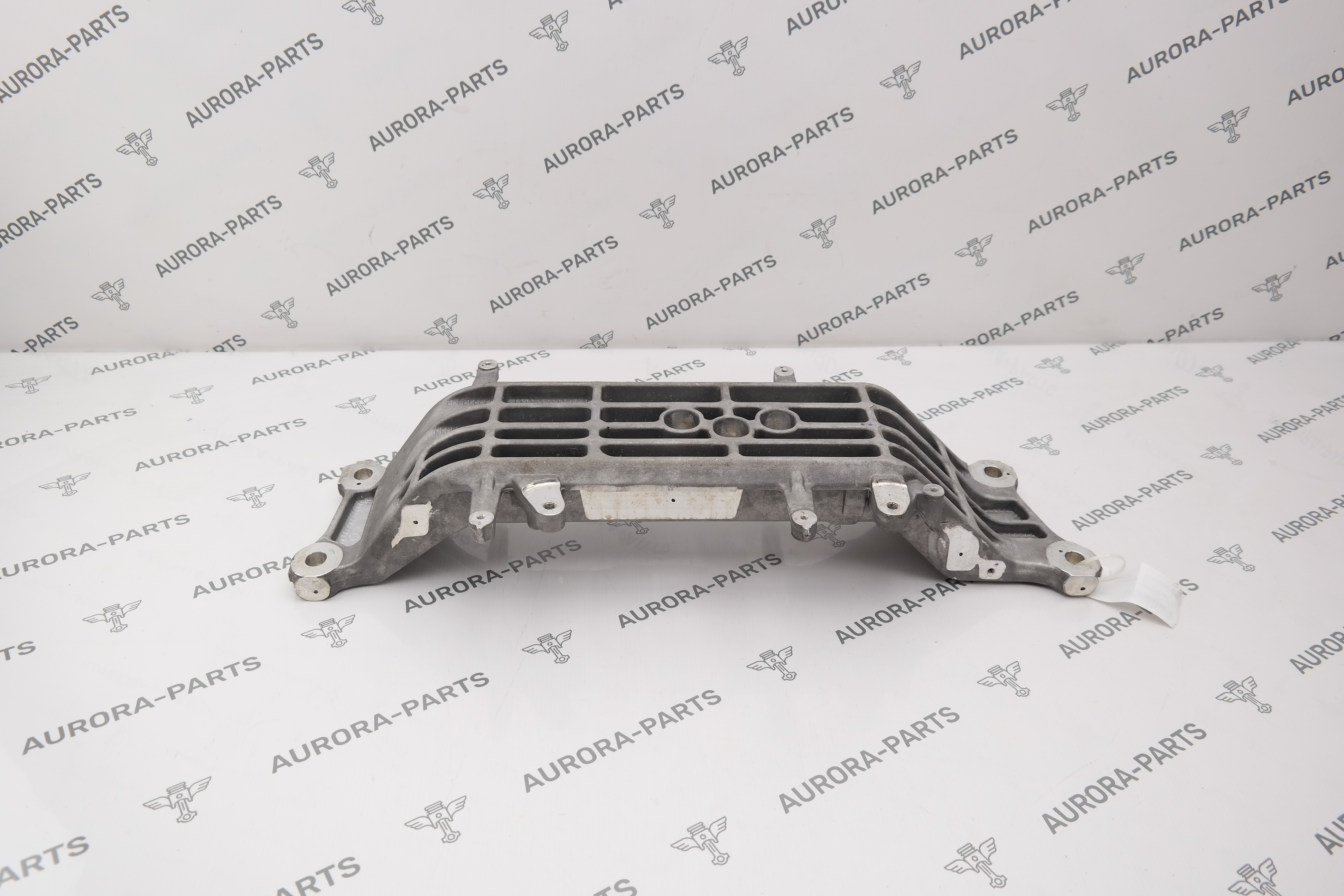 Траверса АКПП средняя Land Rover Range Rover Sport