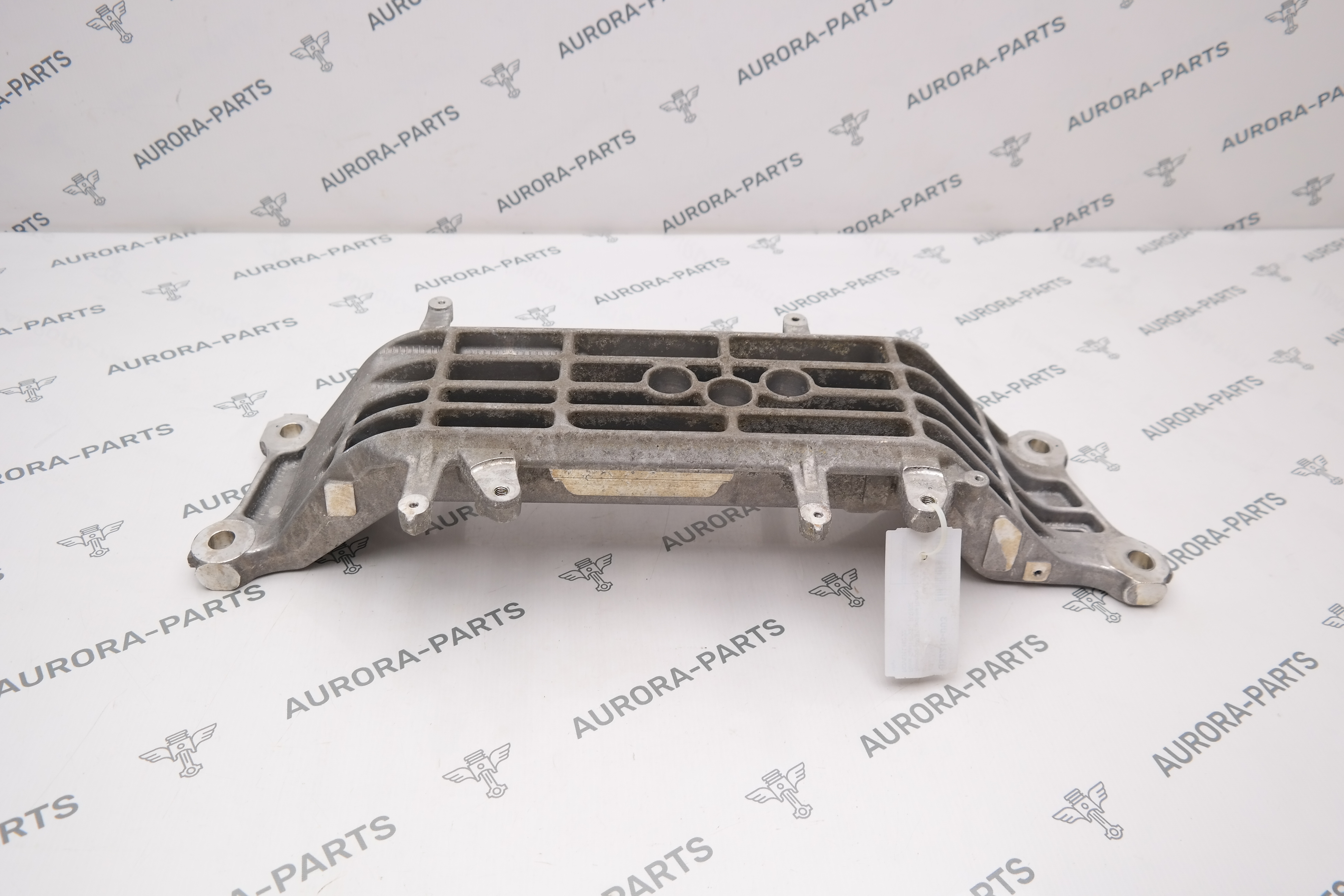 Траверса АКПП средняя Land Rover Range Rover Sport