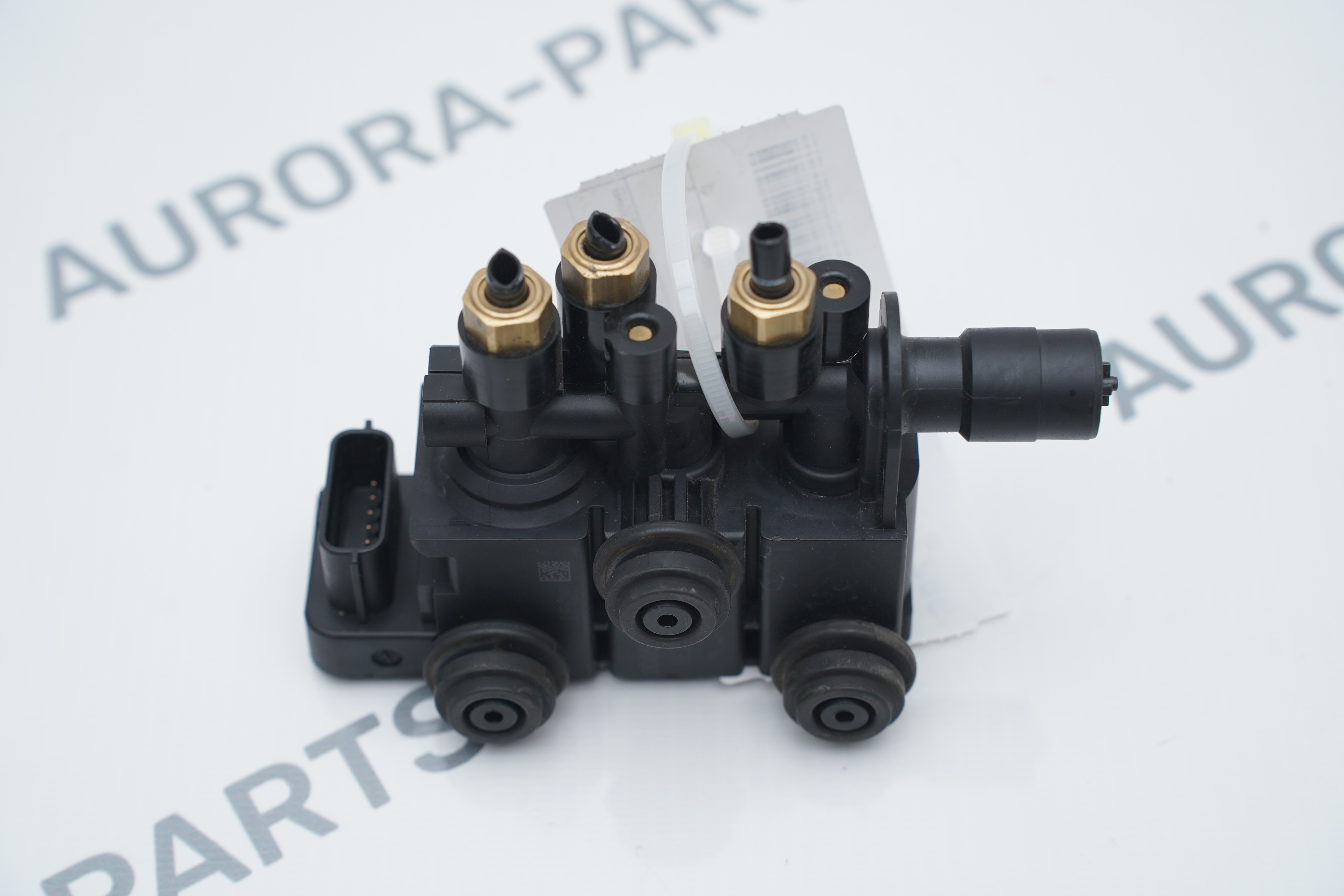 Клапан пневмоподвески передний Land Rover Range Rover Sport