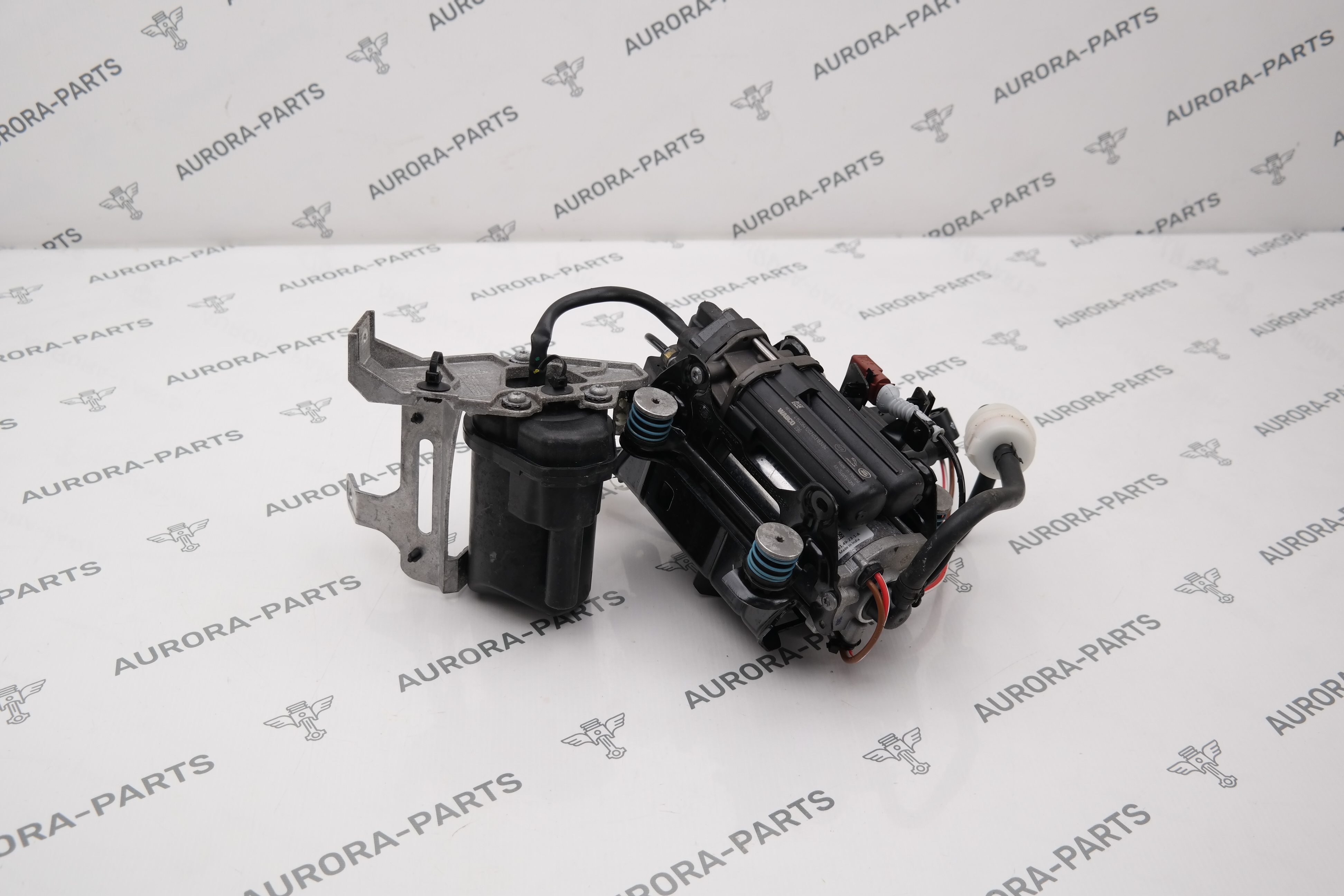 Компрессор пневмоподвески Land Rover Range Rover Sport