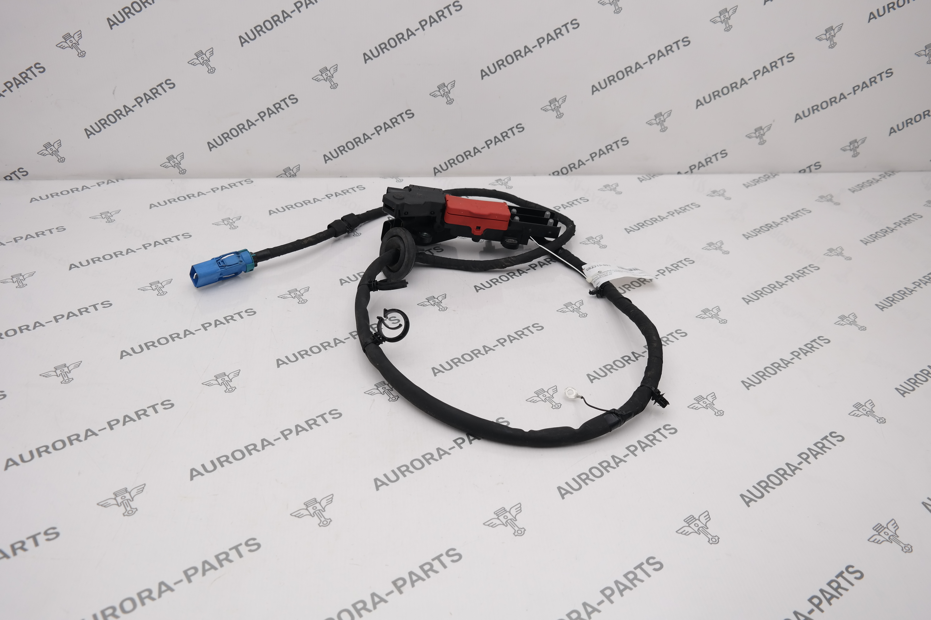 Провод плюсовой в сборе Land Rover Range Rover 30DDTX