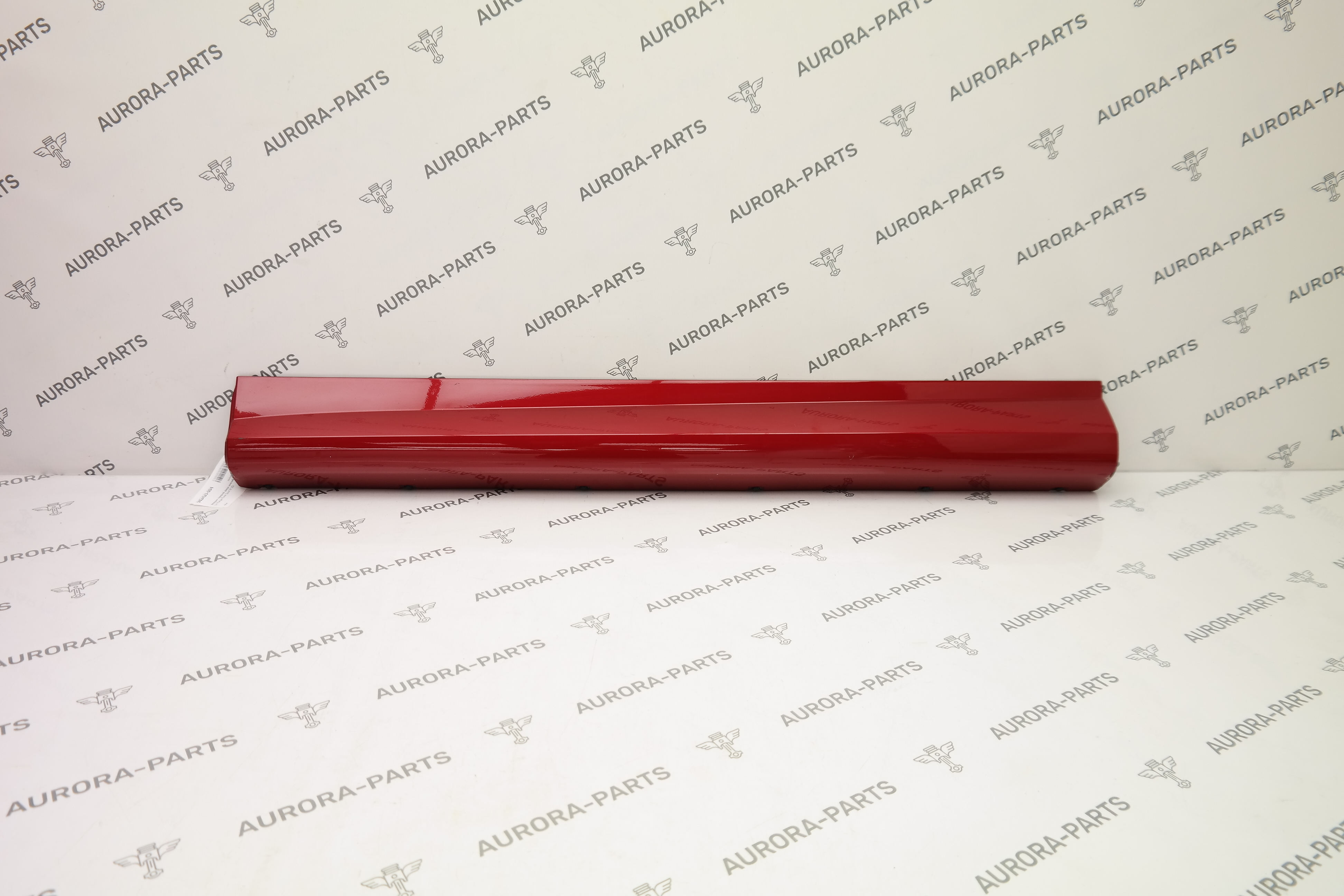 Молдинг передней двери нижний LH Land Rover Range Rover Sport