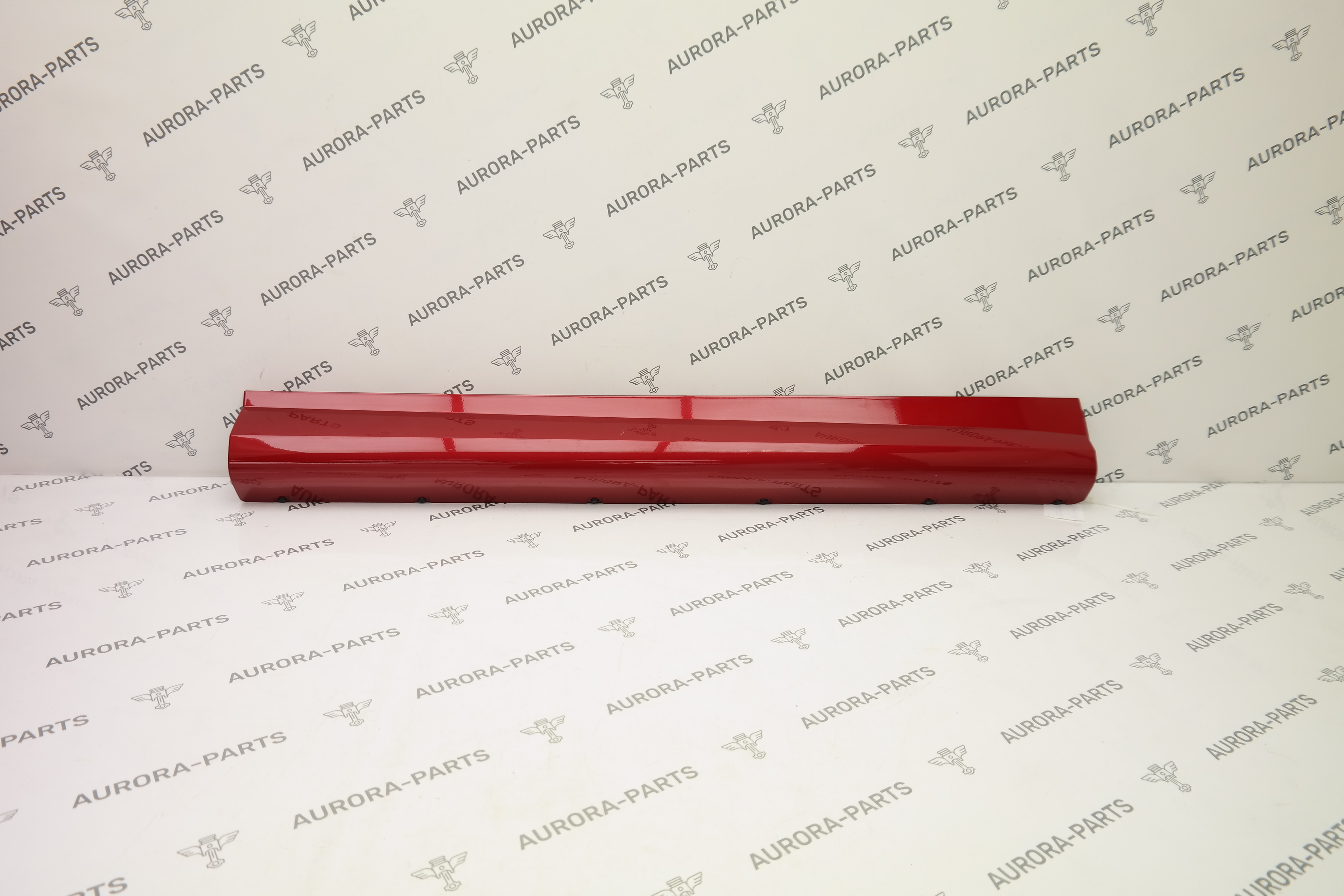 Молдинг передней двери нижний RH Land Rover Range Rover Sport