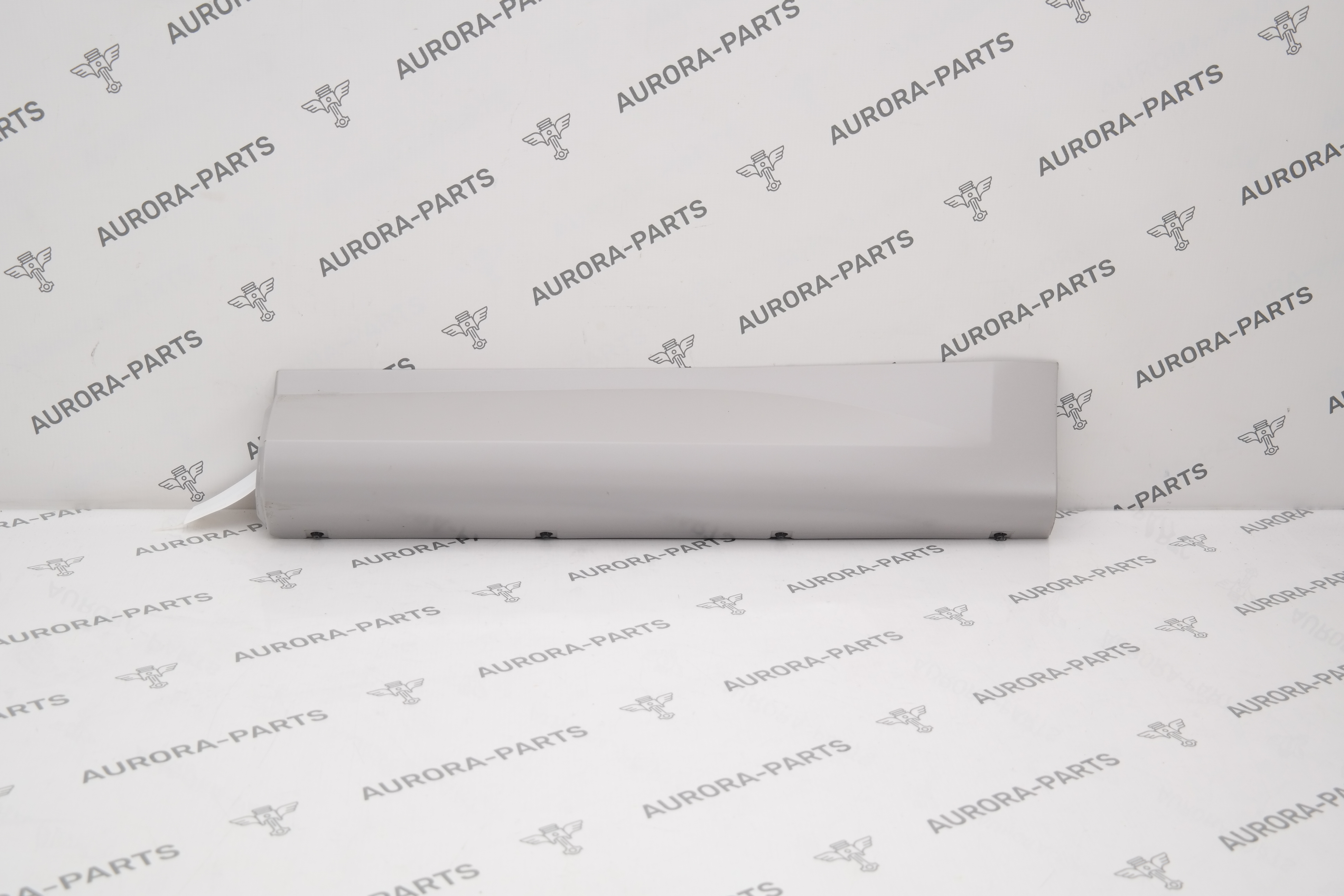 Молдинг задней двери нижний LH Land Rover Range Rover Sport