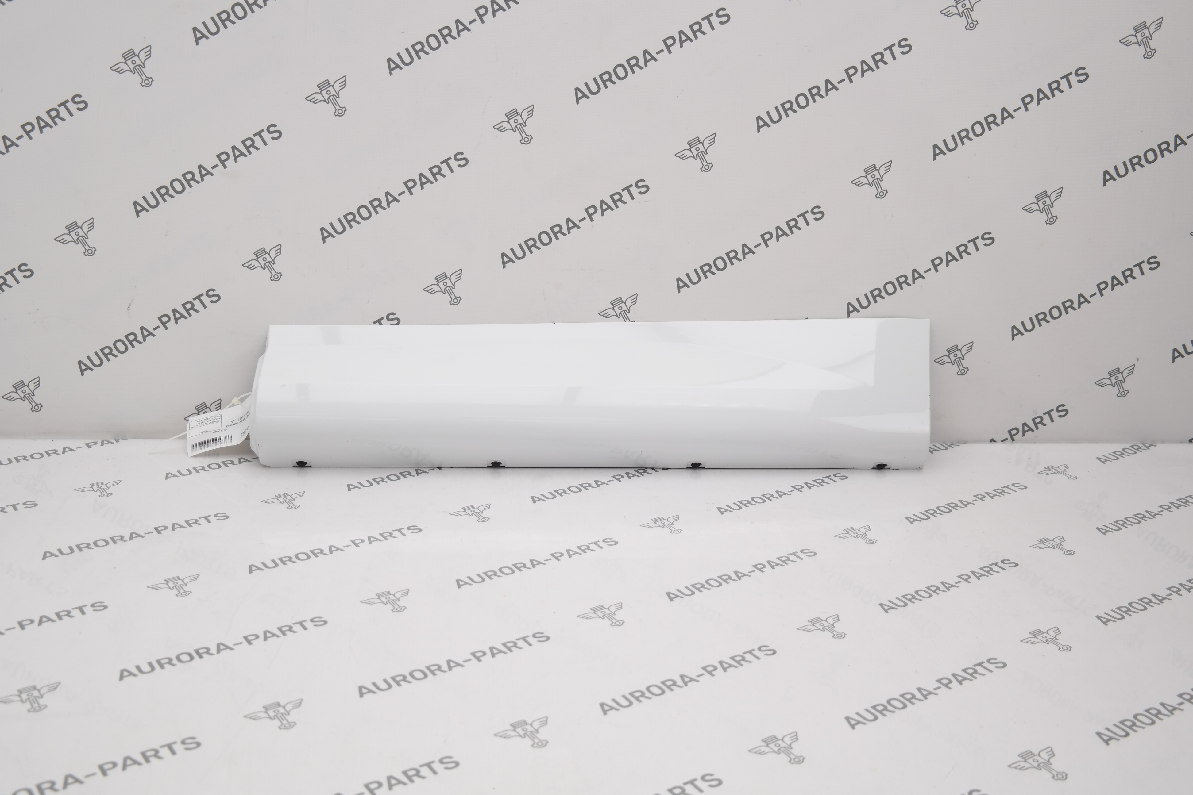 Молдинг задней двери нижний LH Land Rover Range Rover Sport