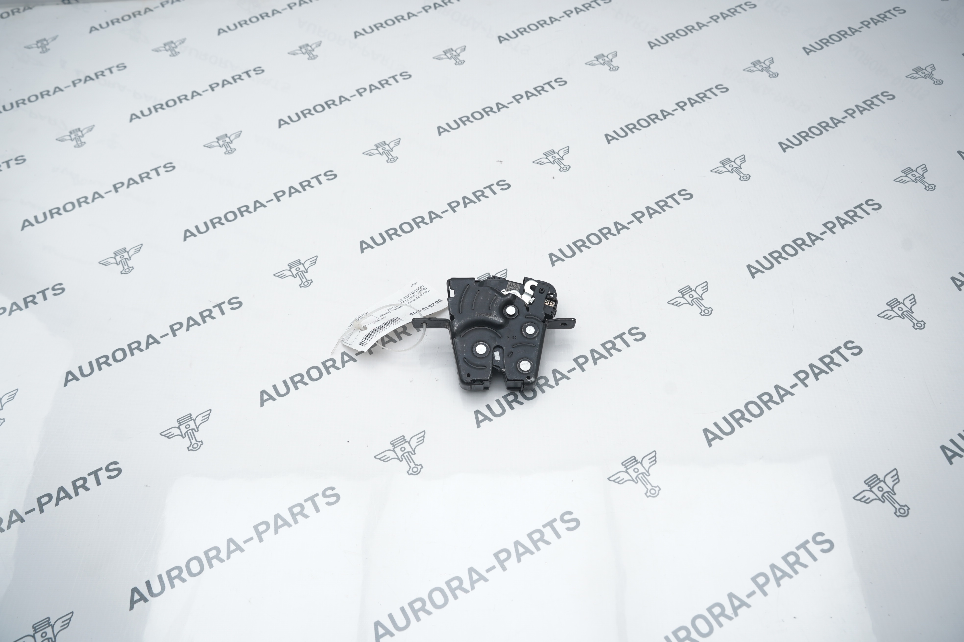 Замок крышки багажника Land Rover Range Rover Sport