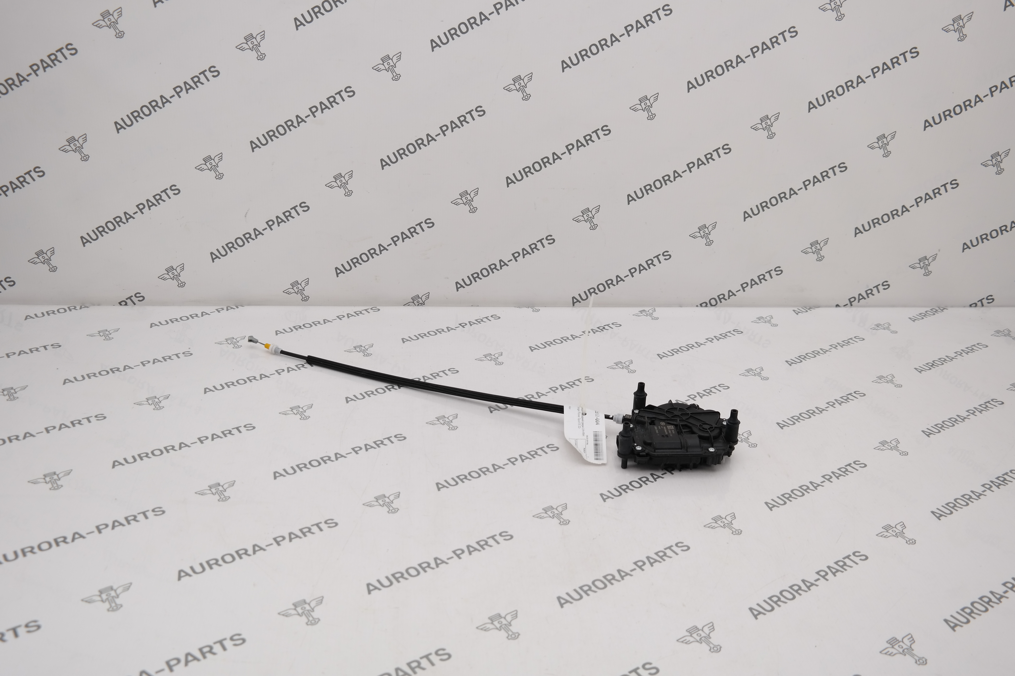 Доводчик задней двери LH=RH Land Rover Range Rover Sport