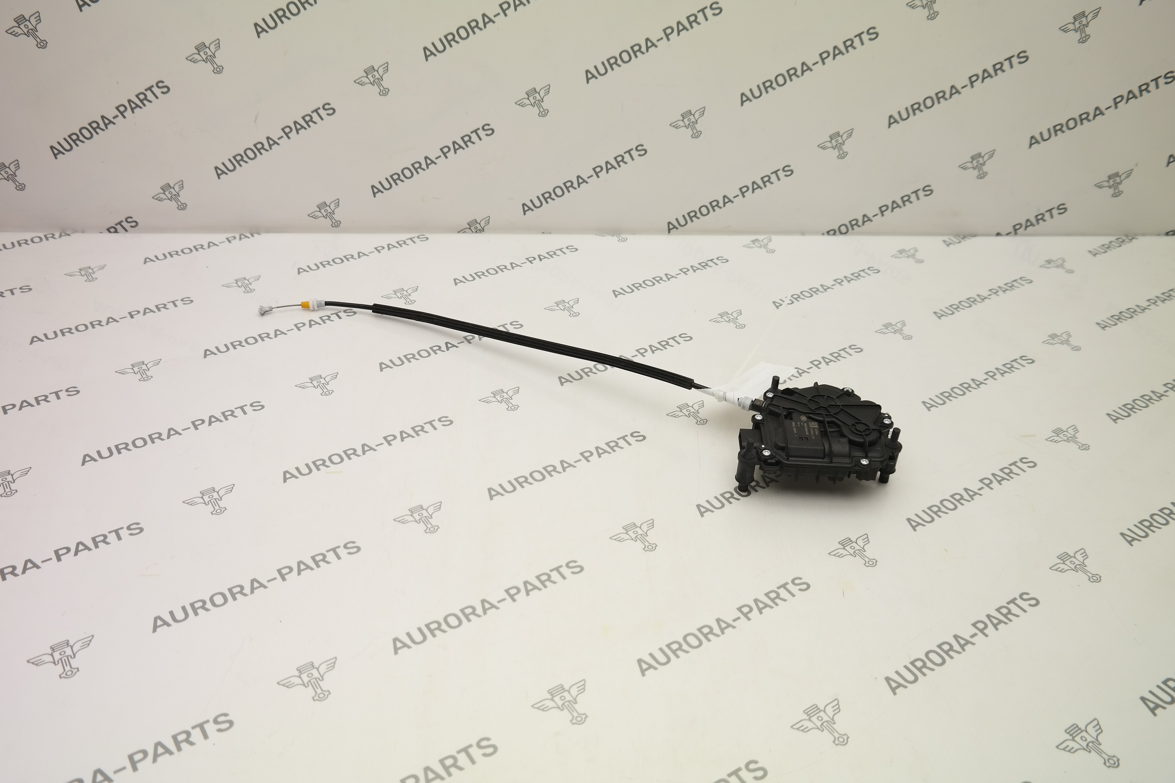 Доводчик задней двери LH=RH Land Rover Range Rover Sport