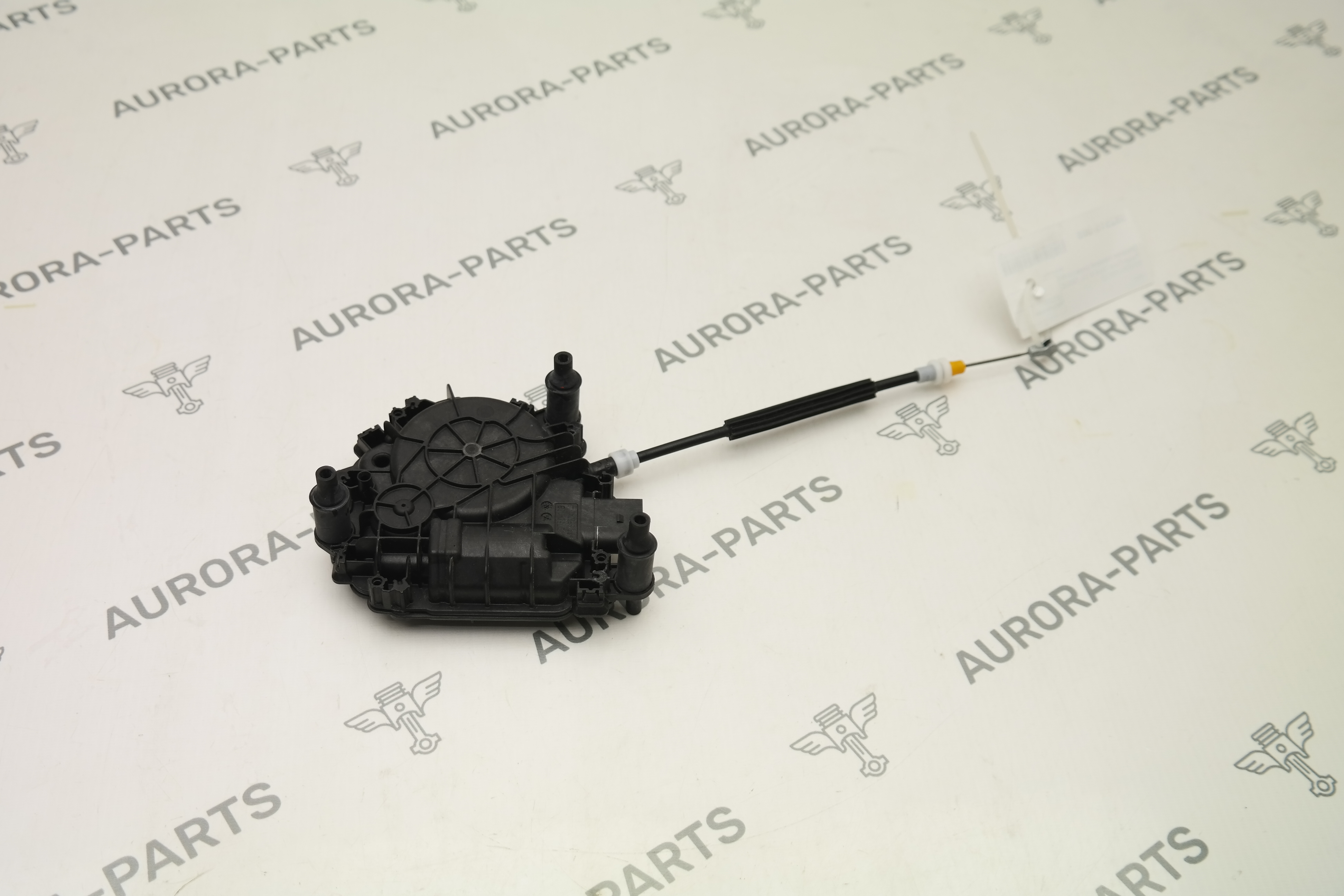 Доводчик передней двери LH=RH Land Rover Range Rover Sport