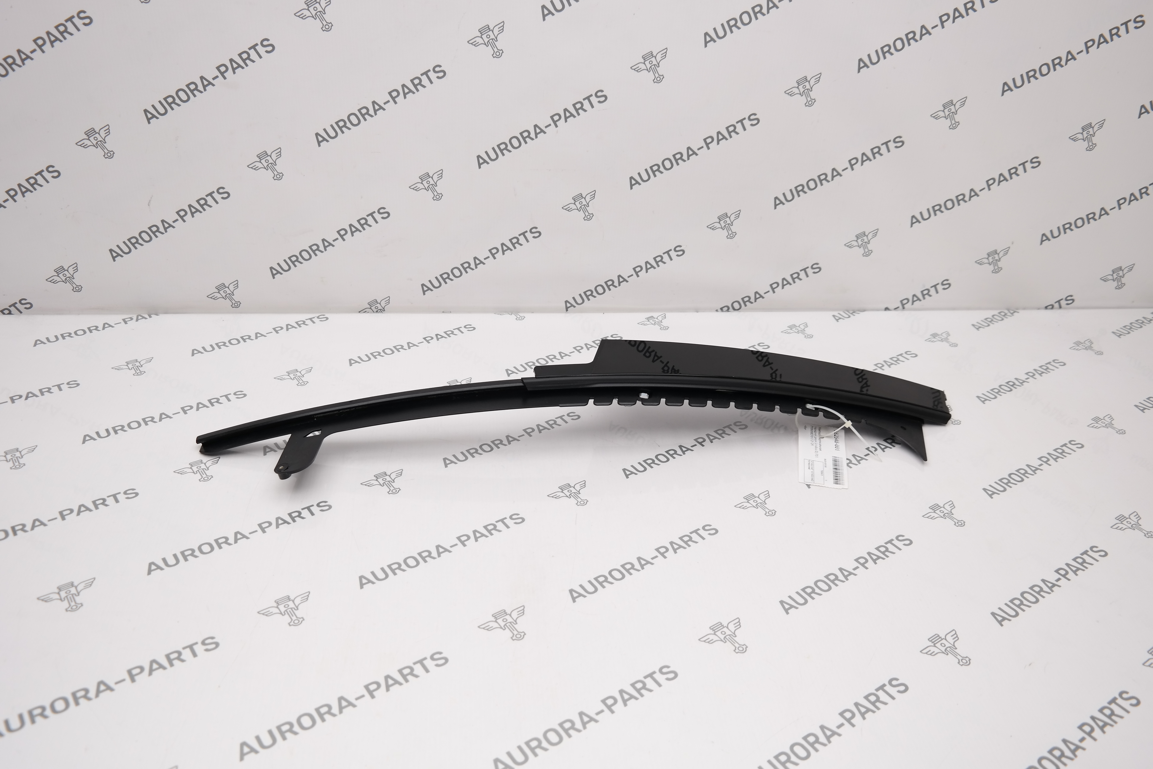 Накладка вертикальная передней двери (стойка B) RH Porsche Panamera