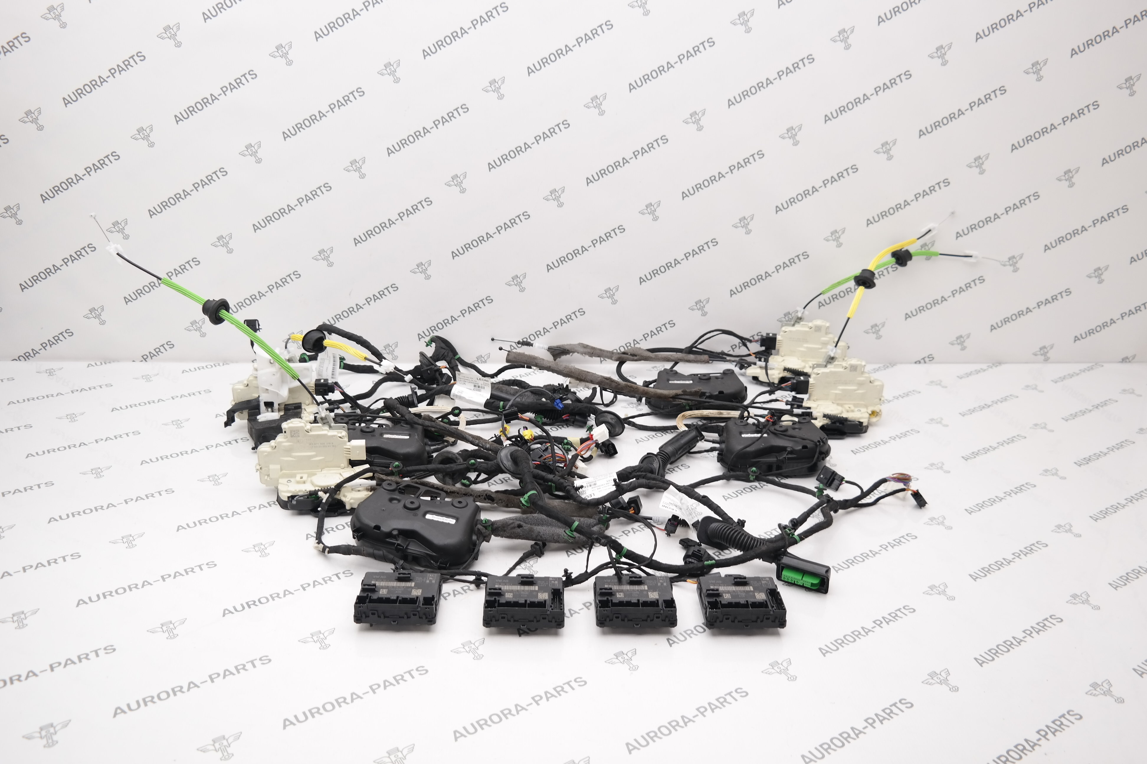 Комплект замков и доводчиков (Замки, доводчики, проводка, блоки) Porsche Panamera