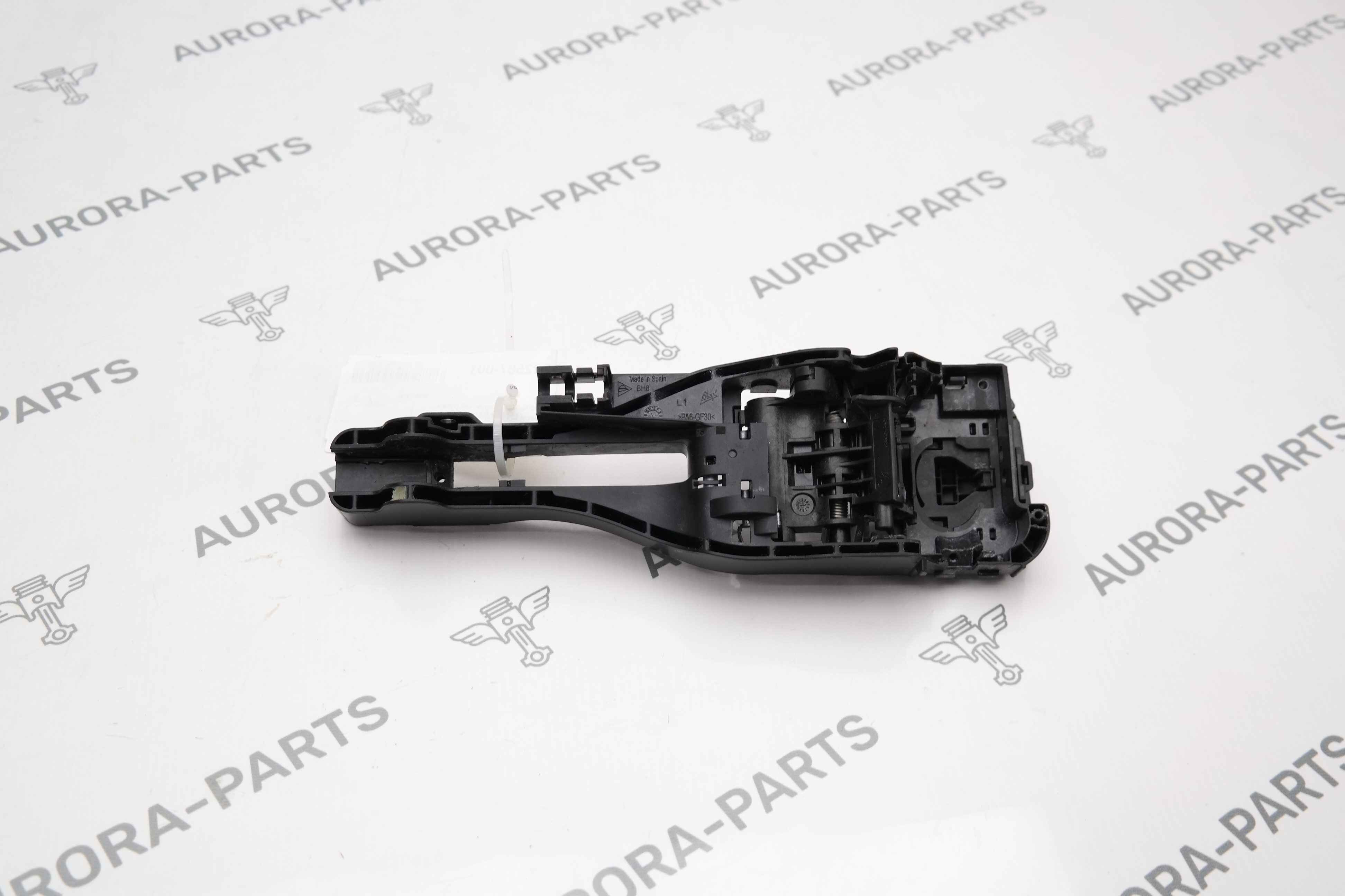 Кронштейн наружней ручки двери LH Porsche Panamera