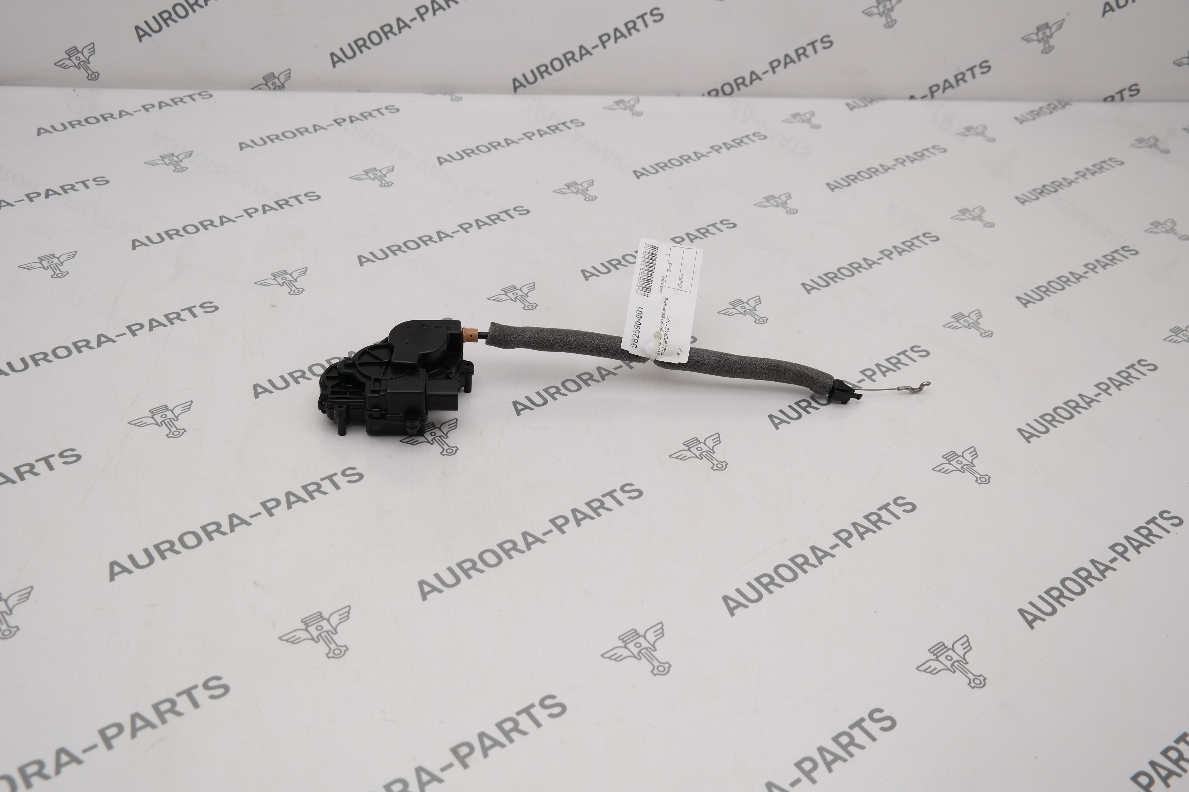 Доводчик крышки багажника Porsche Panamera