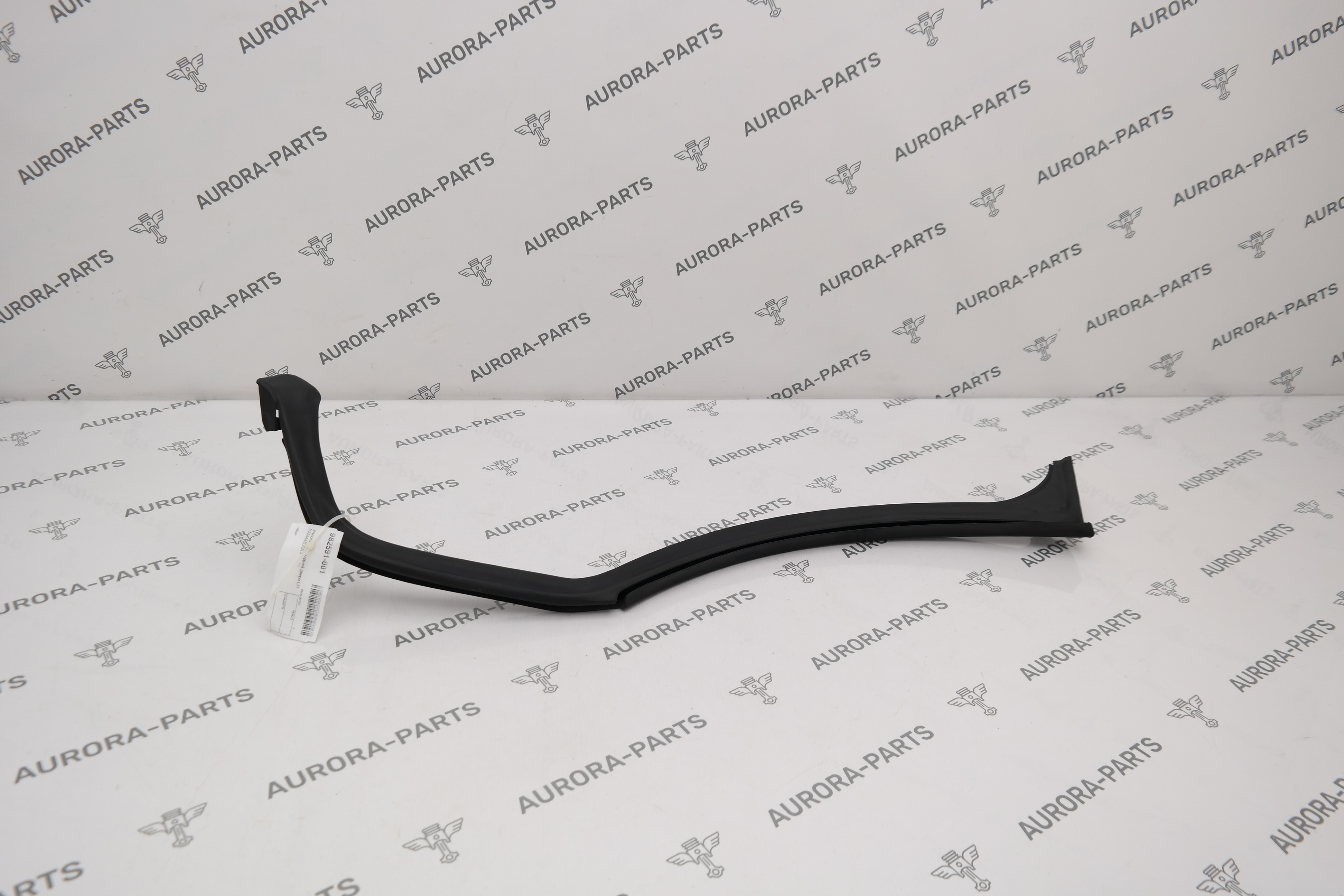 Уплотнитель задней двери LH Porsche Panamera