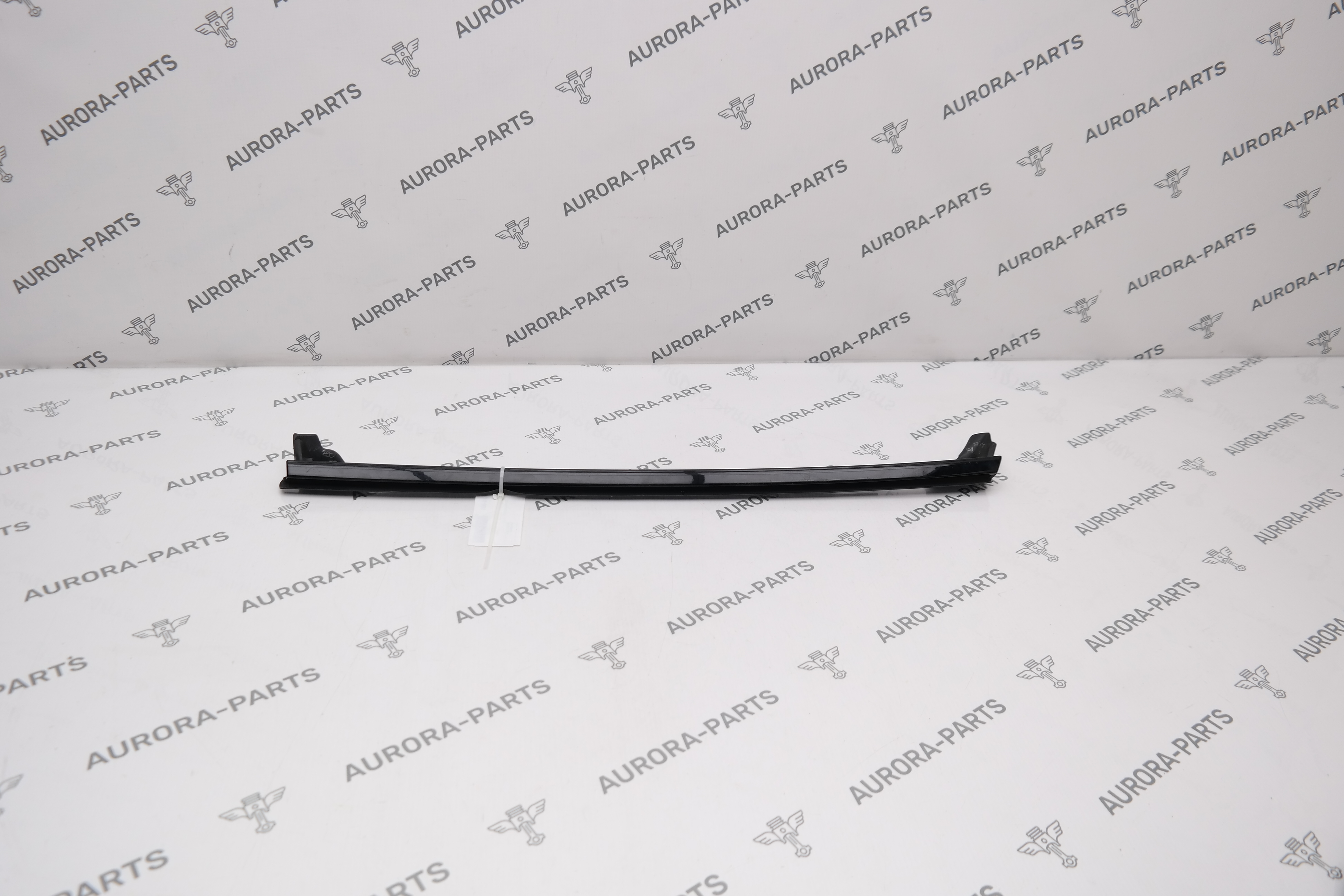 Молдинг задней двери верхний (Черный) RH Porsche Panamera