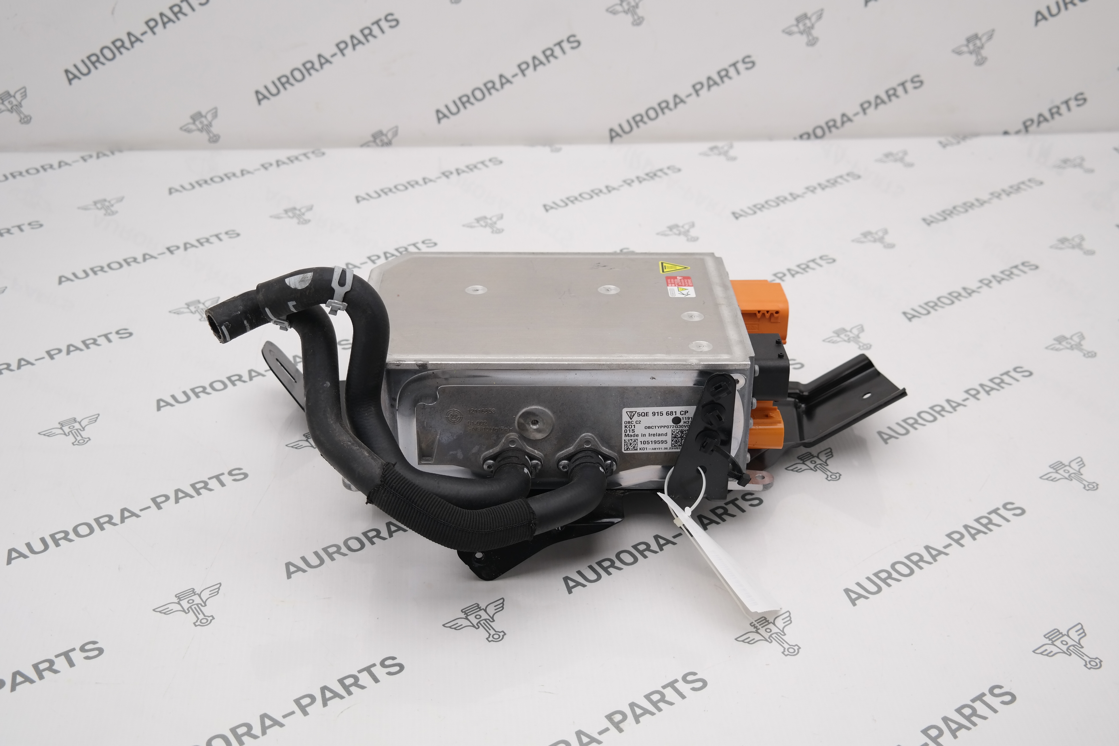 Зарядное устройство АКБ Porsche Panamera