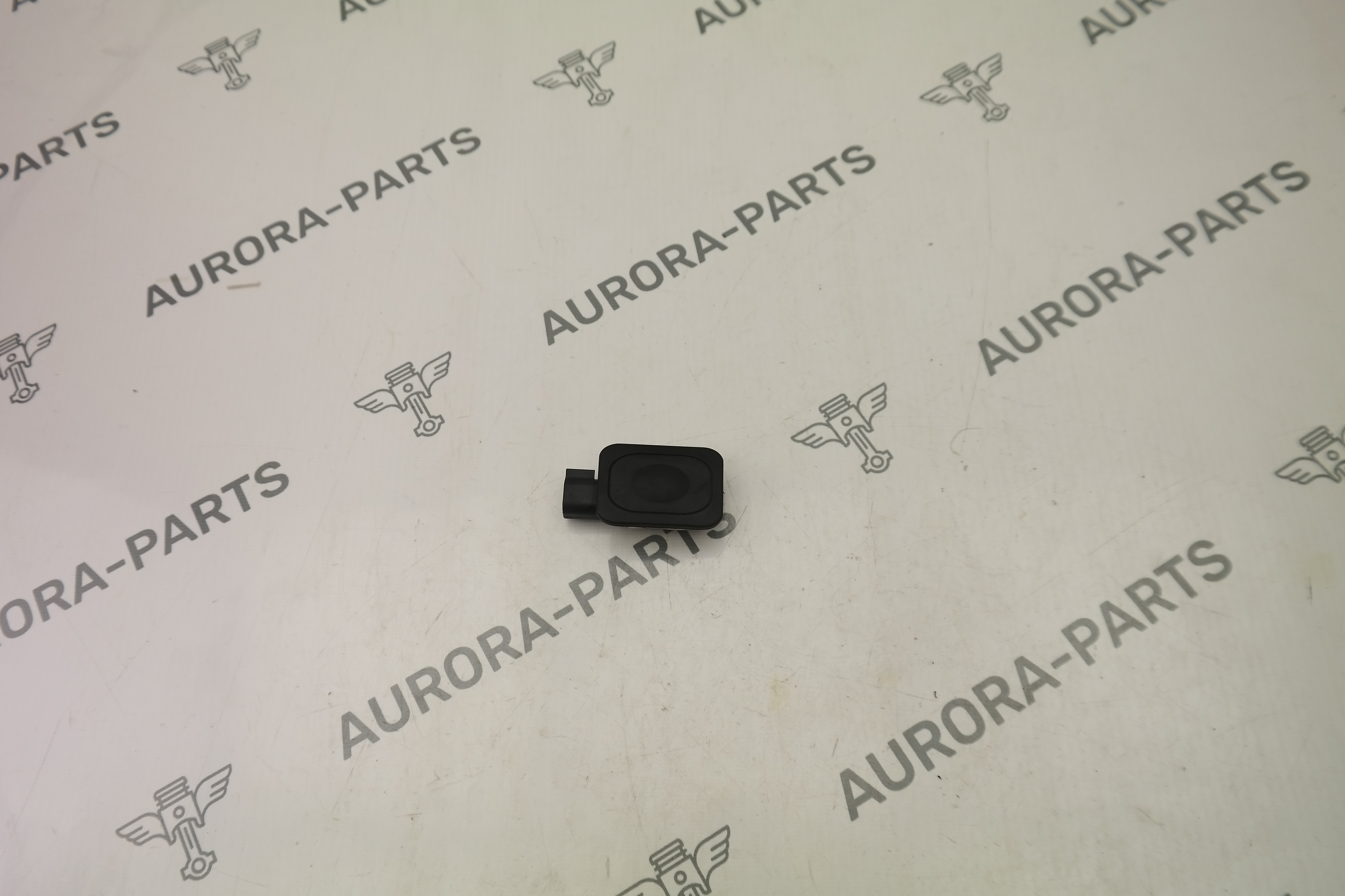 Кнопка крышки багажника Land Rover Range Rover Sport