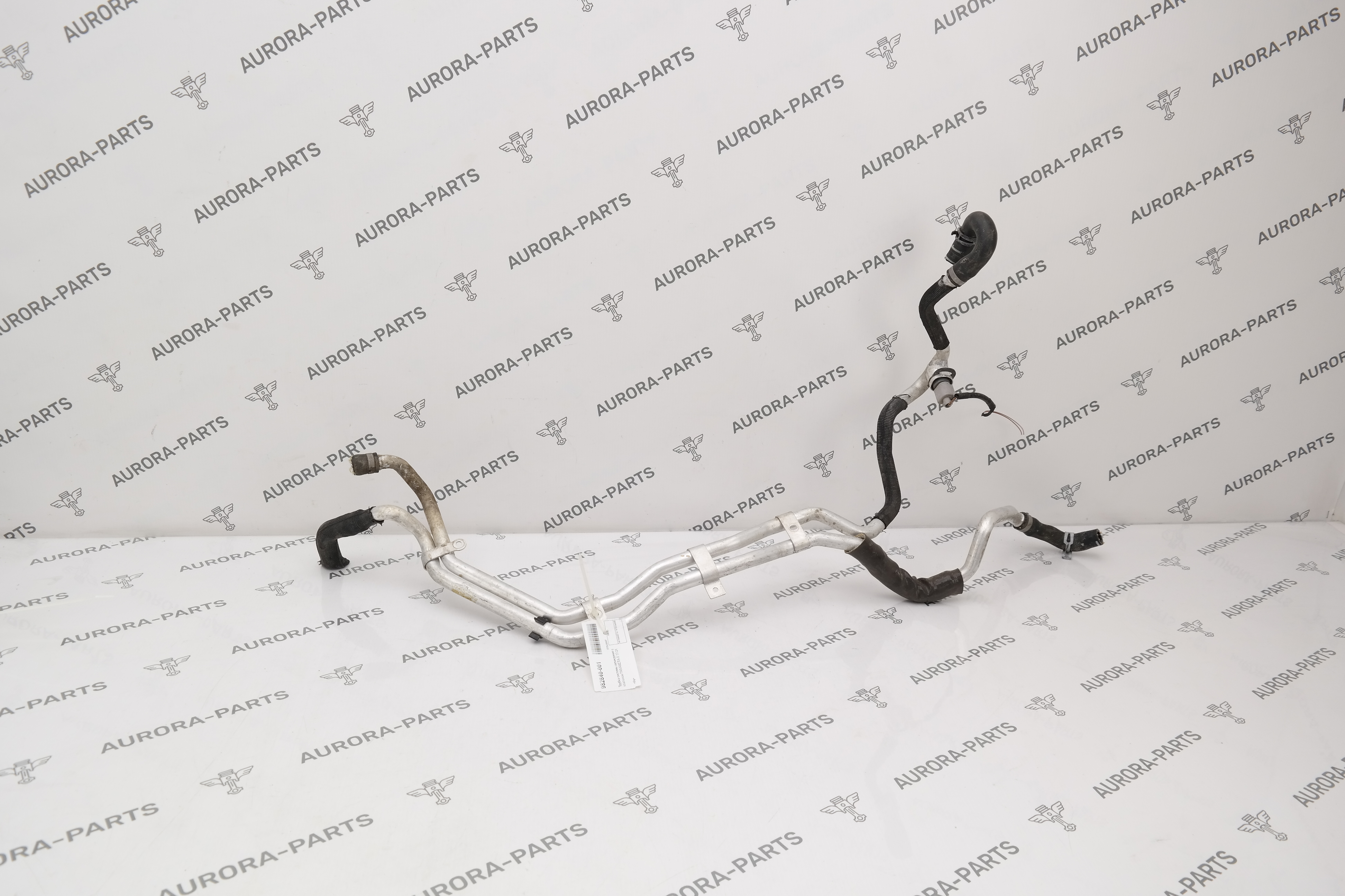 Трубка системы охлаждения с клапаном Porsche Panamera