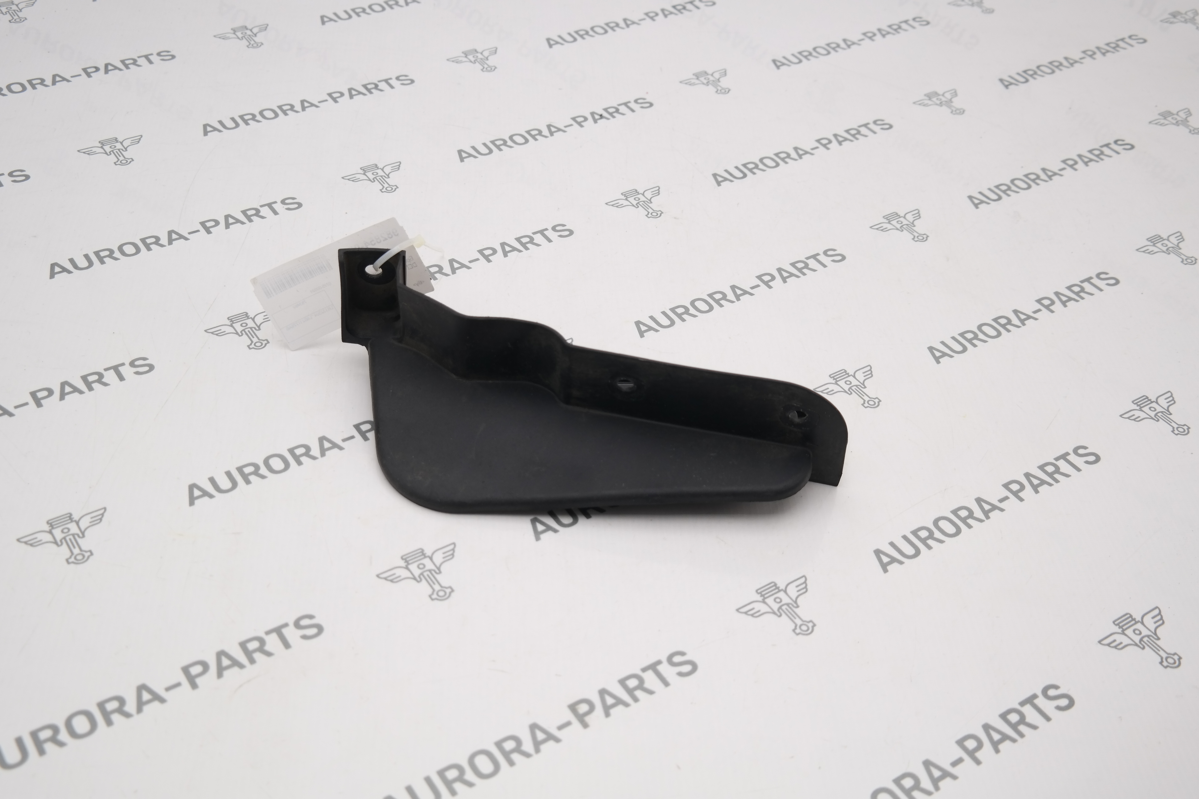 Брызговик задний RH Land Rover Defender