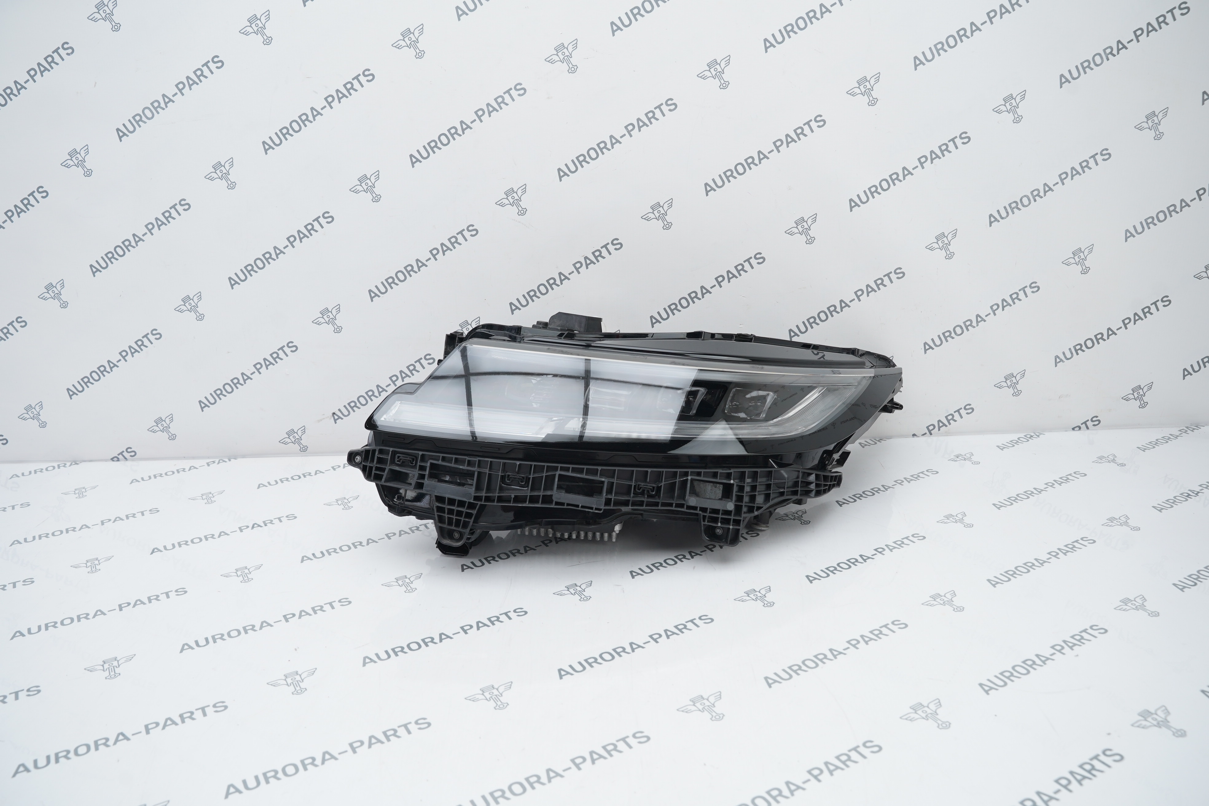 Фара светодиодная в сборе LH Land Rover Range Rover Sport