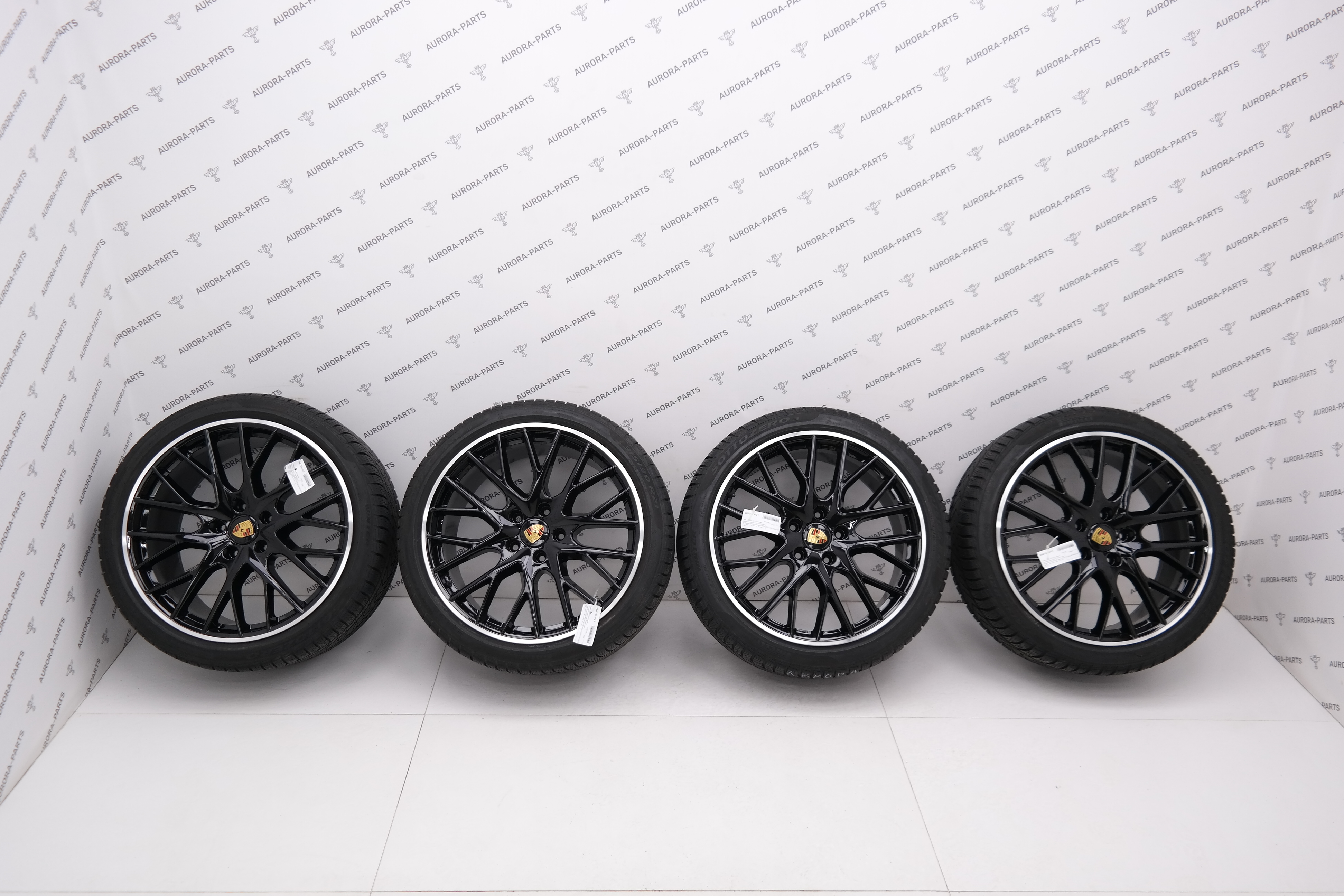 Литые диски R21 комплект разношироких колёс Pirelli winter Sottozero 315/30 R21 зад, 275/35 R21 пере Porsche Panamera